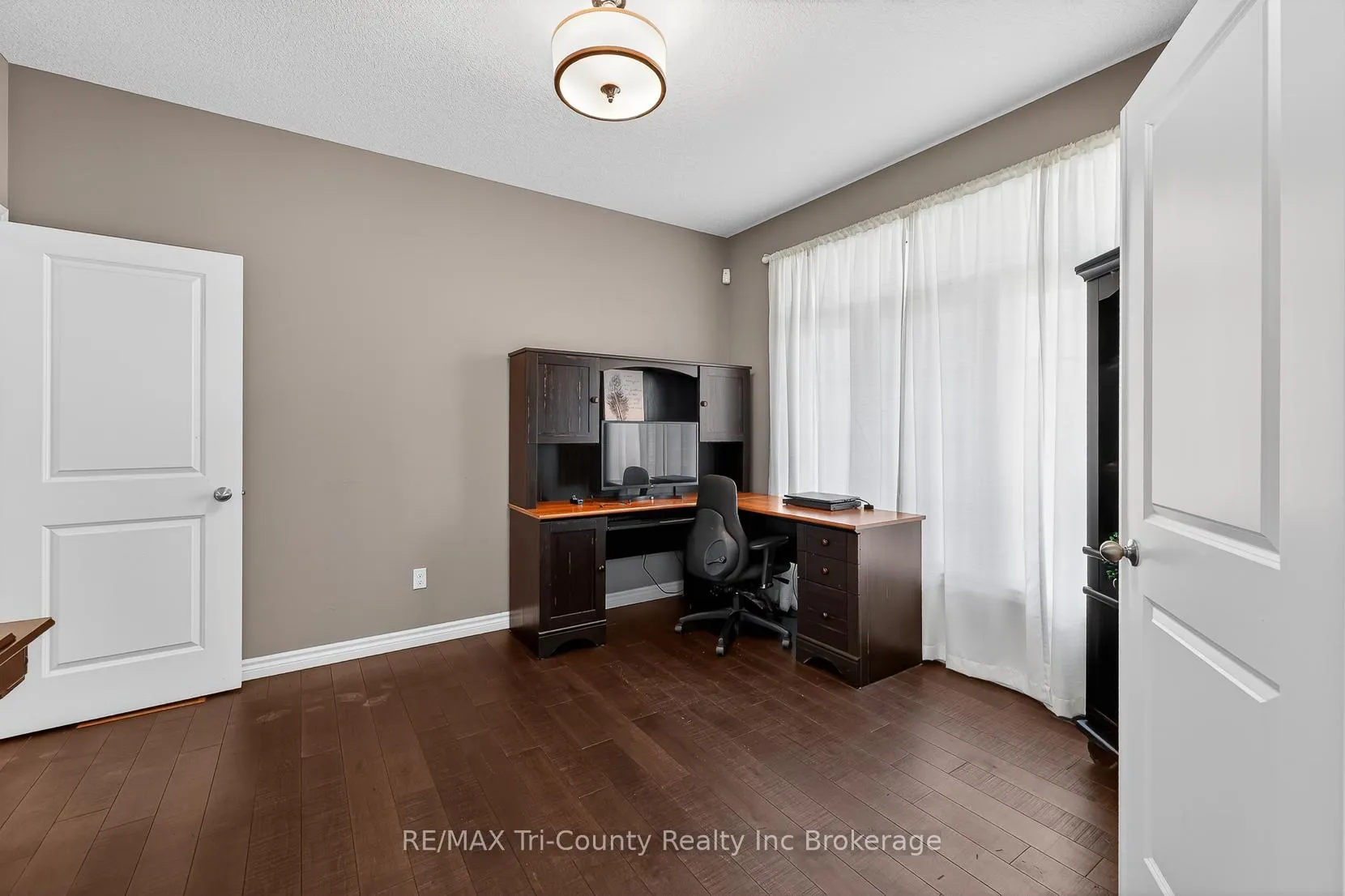 Photo 13 of 68 Colin Avenue, Tillsonburg — HOMEH