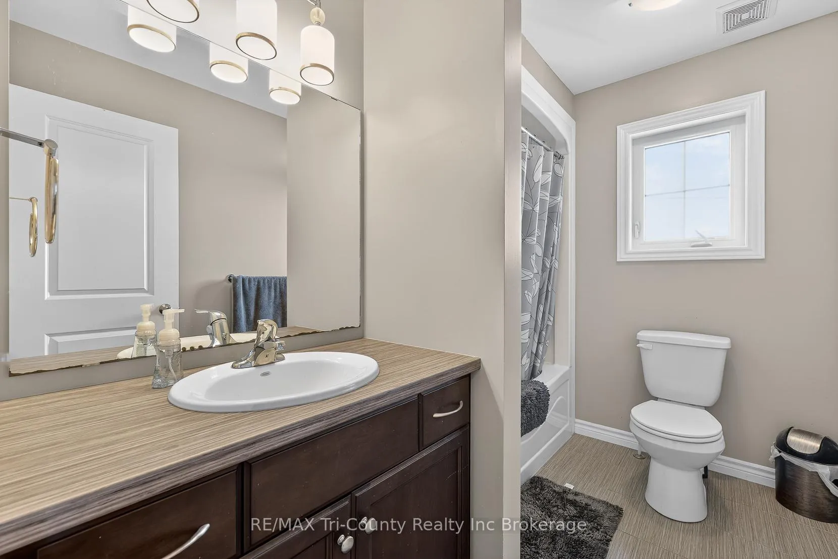 Photo 22 of 68 Colin Avenue, Tillsonburg — HOMEH