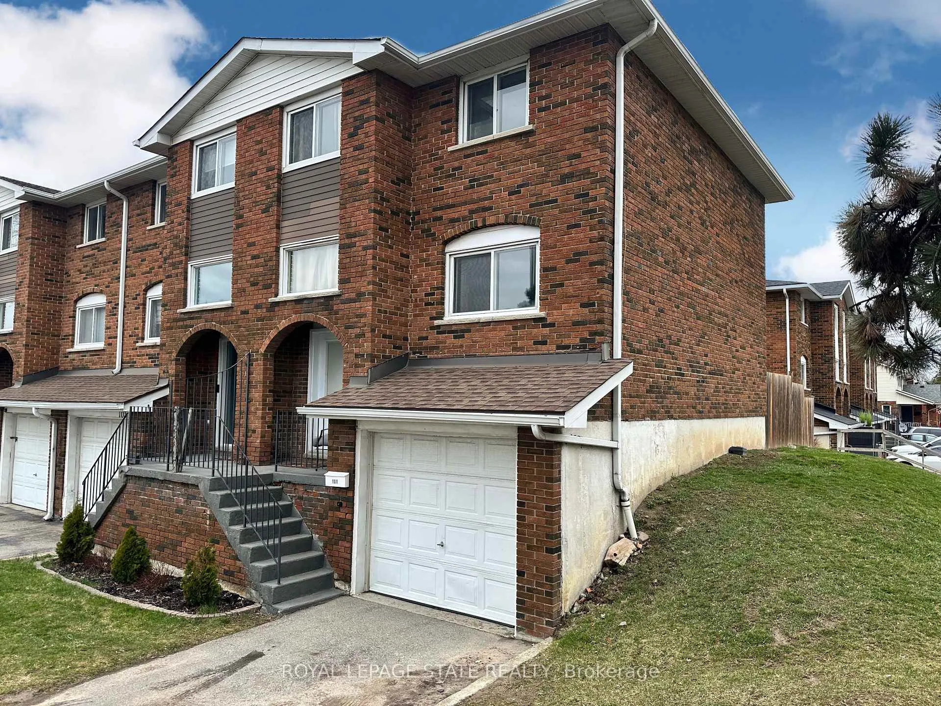 Photo 1 of 101 Main Street W, Haldimand, Dunnville — HOMEH