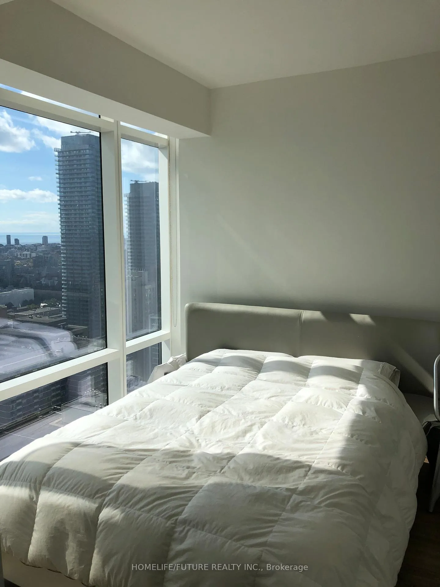 Photo 16 of Unit 3306, 1 Bloor Street E, Toronto, Church-Yonge Corridor — HOMEH