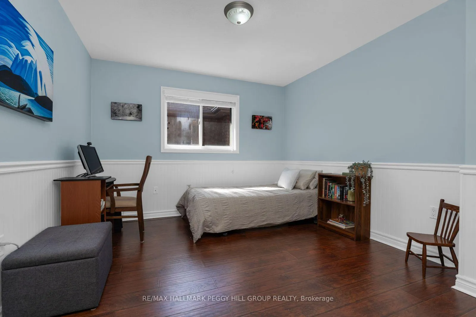 Photo 8 of 67 Forest Dale Drive, Barrie, Little Lake — HOMEH