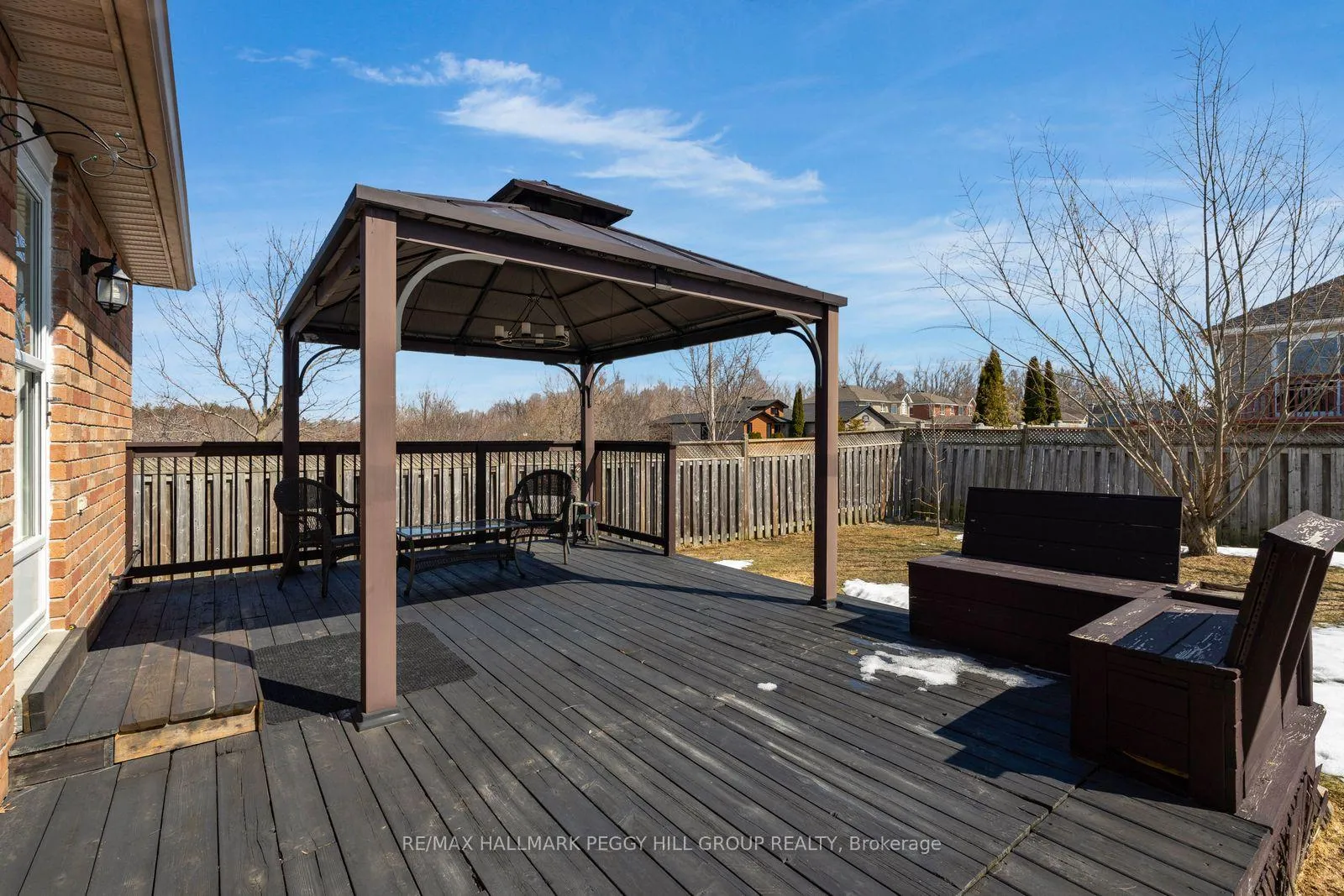 Photo 15 of 67 Forest Dale Drive, Barrie, Little Lake — HOMEH