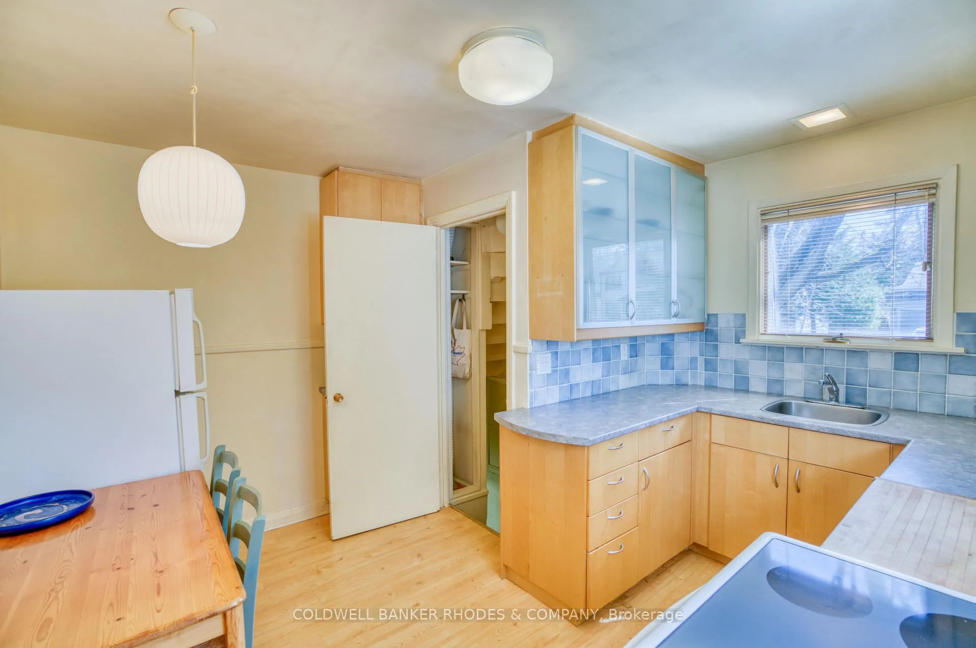 Photo 9 of 35 Bedford Crescent, Ottawa, Manor Park — HOMEH