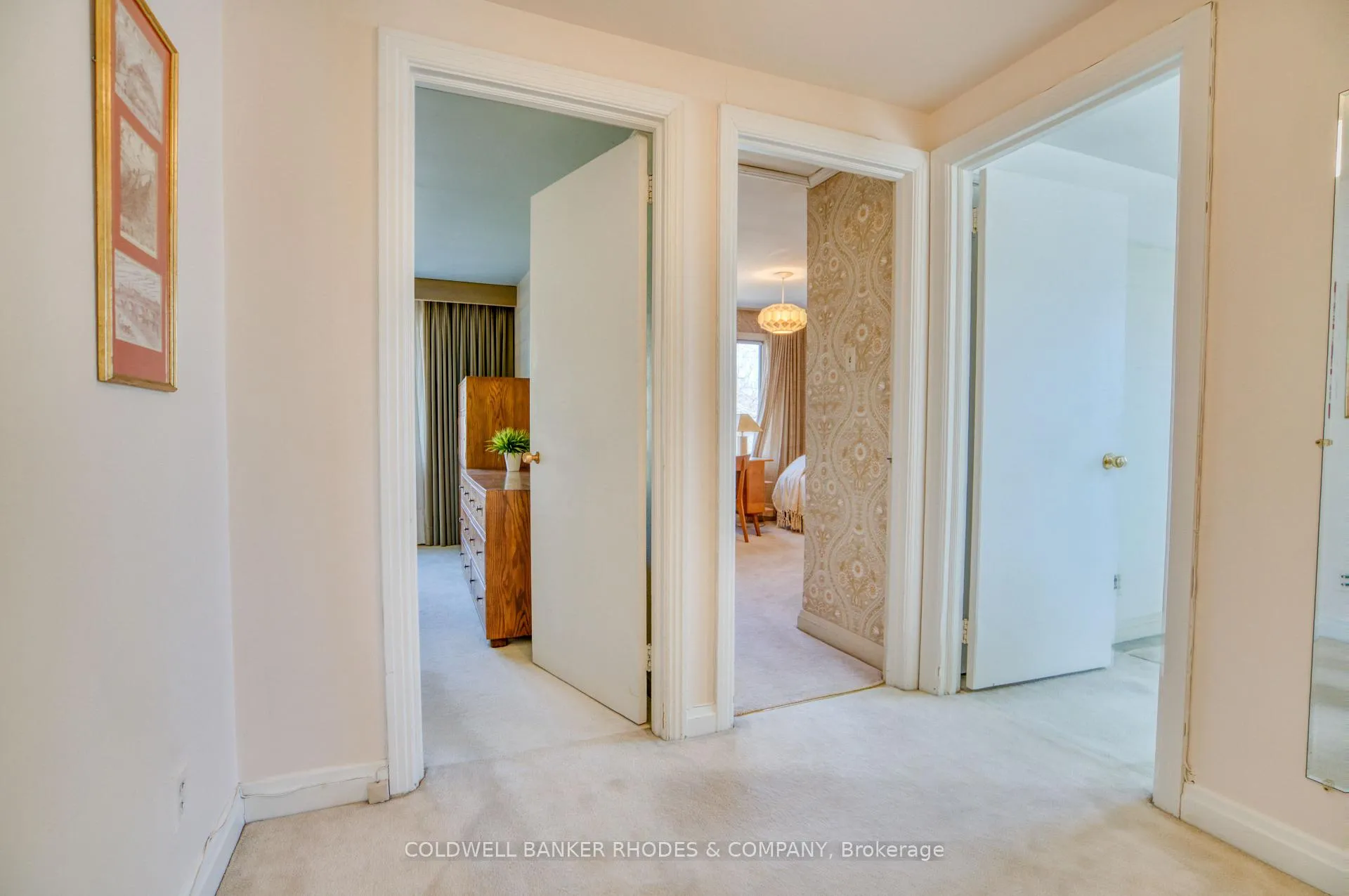 Photo 13 of 35 Bedford Crescent, Ottawa, Manor Park — HOMEH