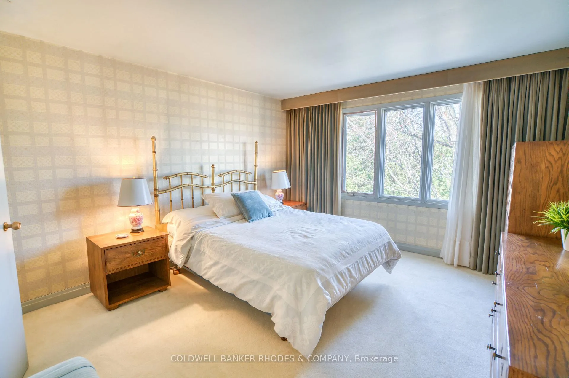 Photo 14 of 35 Bedford Crescent, Ottawa, Manor Park — HOMEH