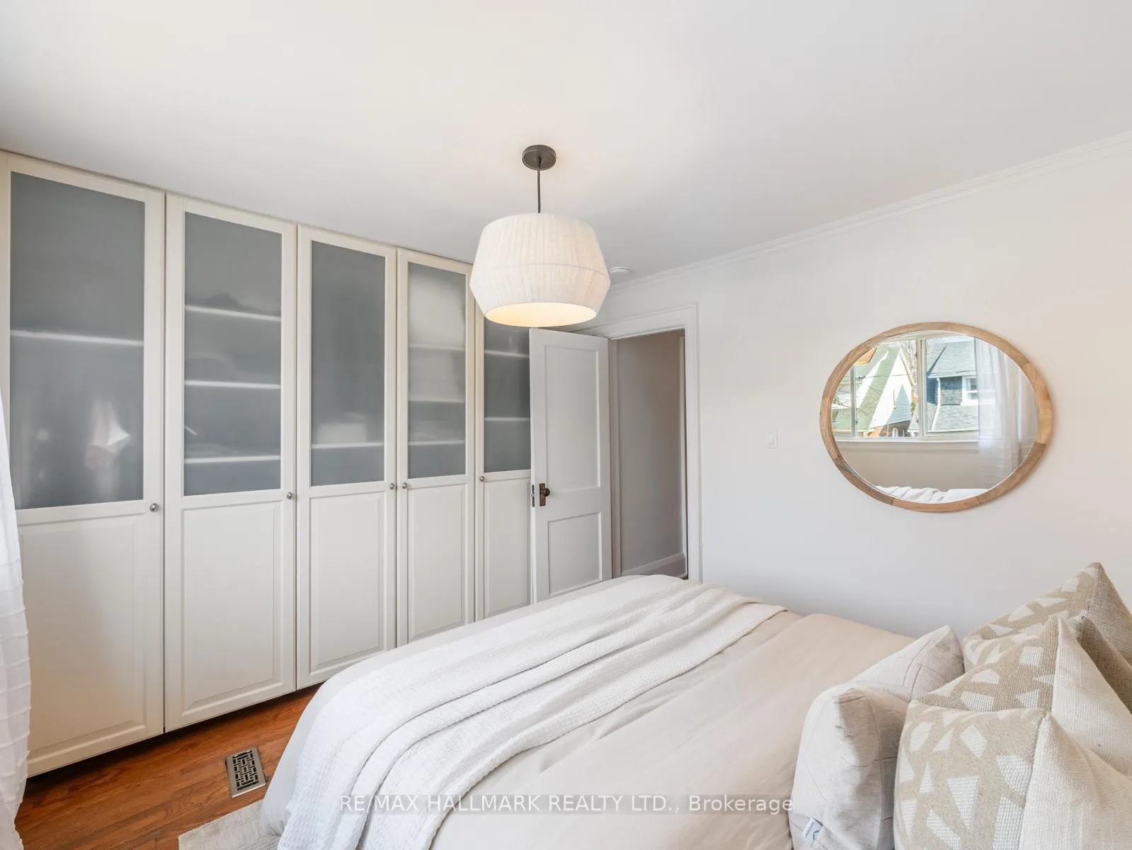 Photo 17 of 275 Bingham Avenue, Toronto, East End-Danforth — HOMEH