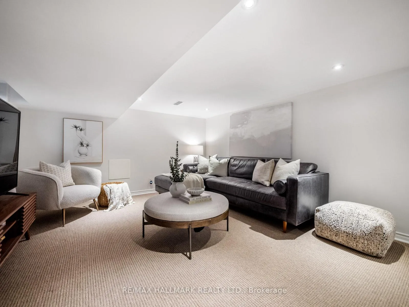 Photo 22 of 275 Bingham Avenue, Toronto, East End-Danforth — HOMEH