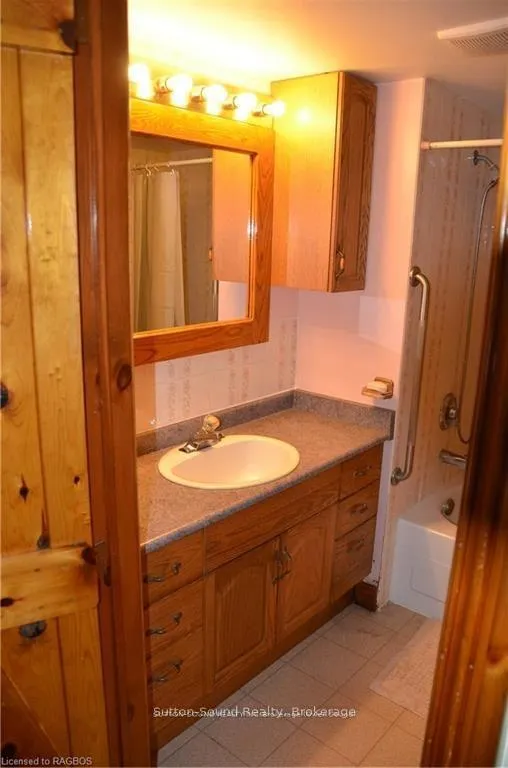 Photo 17 of 402432 Grey Road 4, West Grey — HOMEH