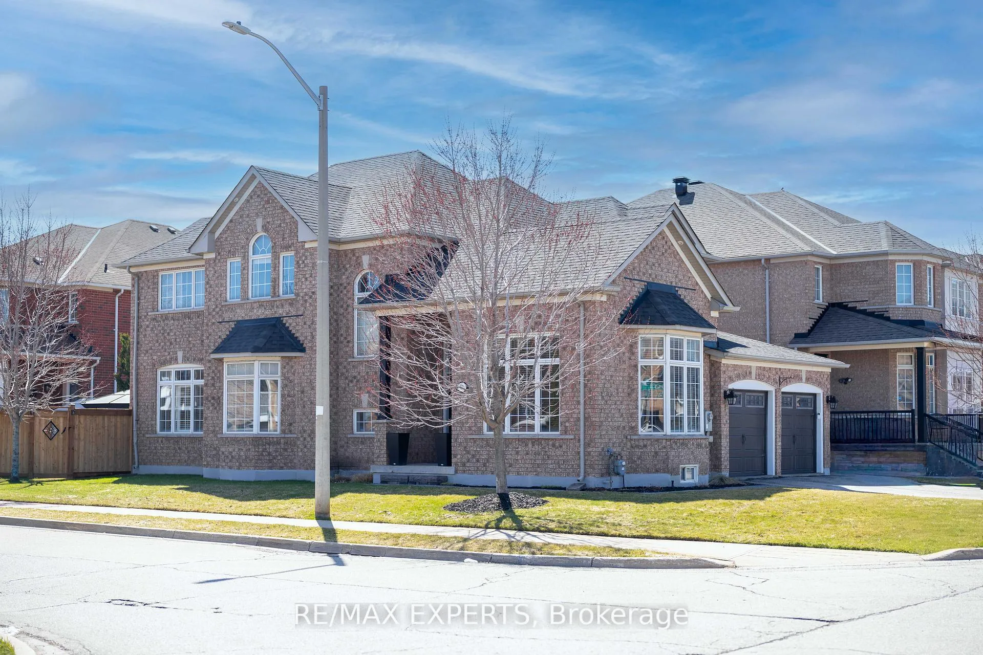 Photo 3 of 52 Goreridge Crescent, Brampton, Bram East — HOMEH