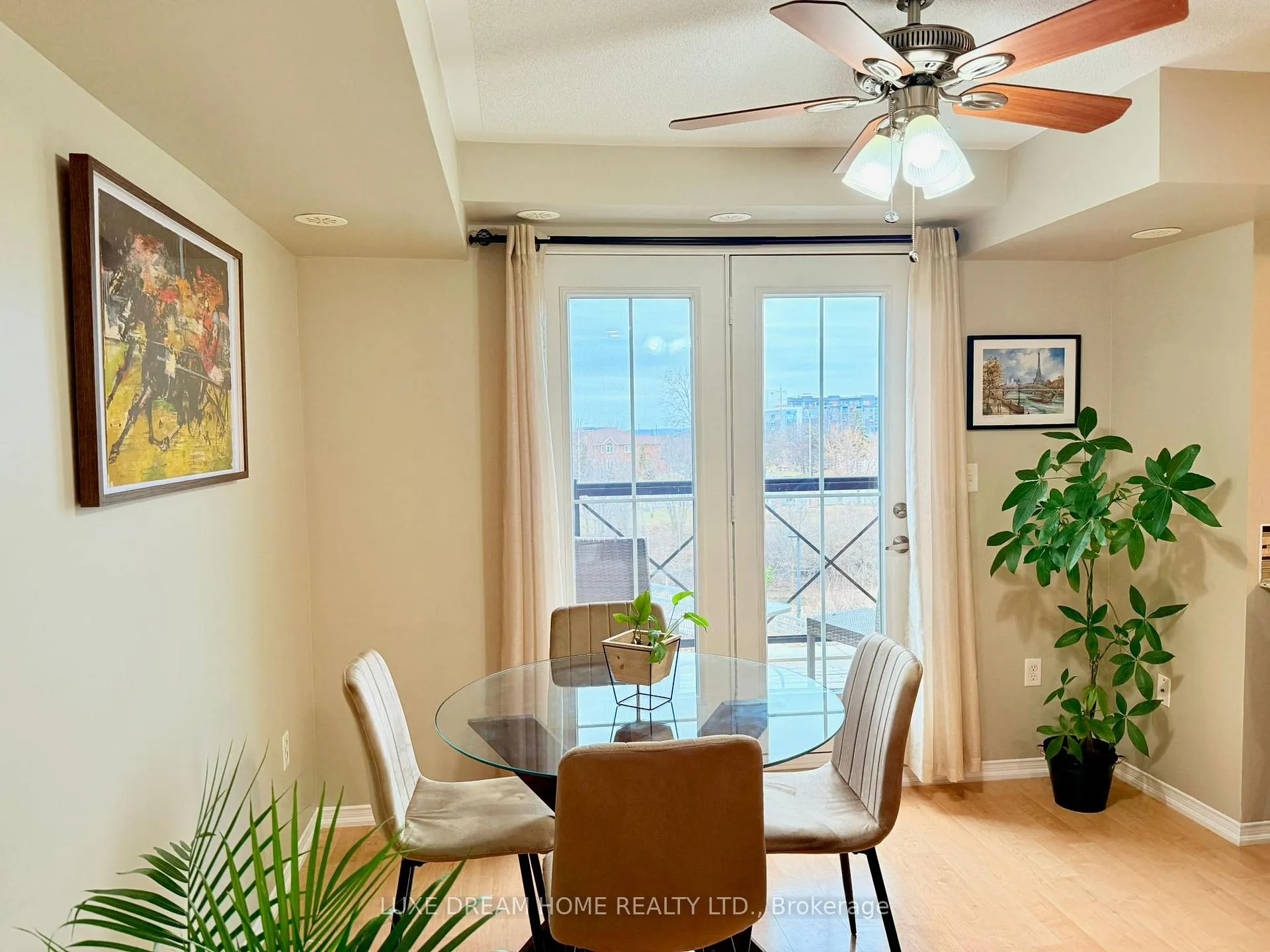 Photo 7 of Unit 15, 2496 Post Road, Oakville, River Oaks — HOMEH