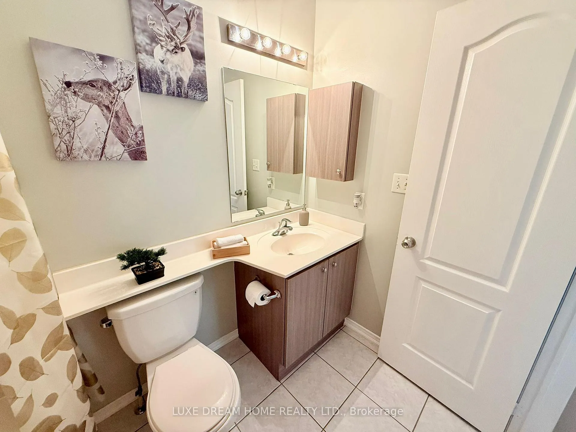 Photo 14 of Unit 15, 2496 Post Road, Oakville, River Oaks — HOMEH