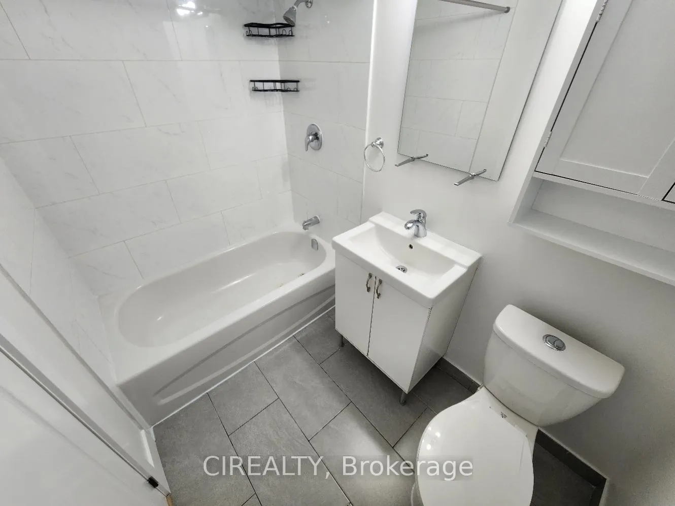 Photo 8 of Unit Lower, 31 Bailey Crescent, Aurora, Aurora Highlands — HOMEH