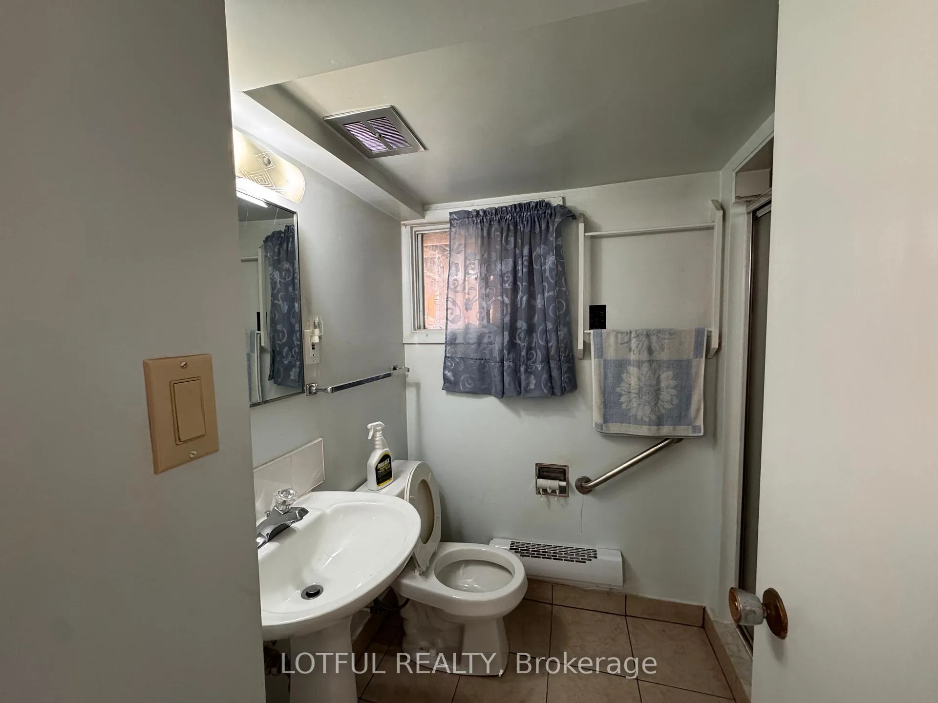 Photo 6 of Unit B, 30 Foster Street, Ottawa, Hintonburg — HOMEH