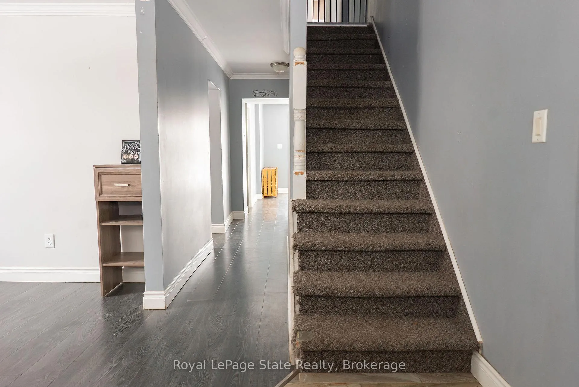 Photo 14 of 16 Franklin Street, Welland, Broadway — HOMEH