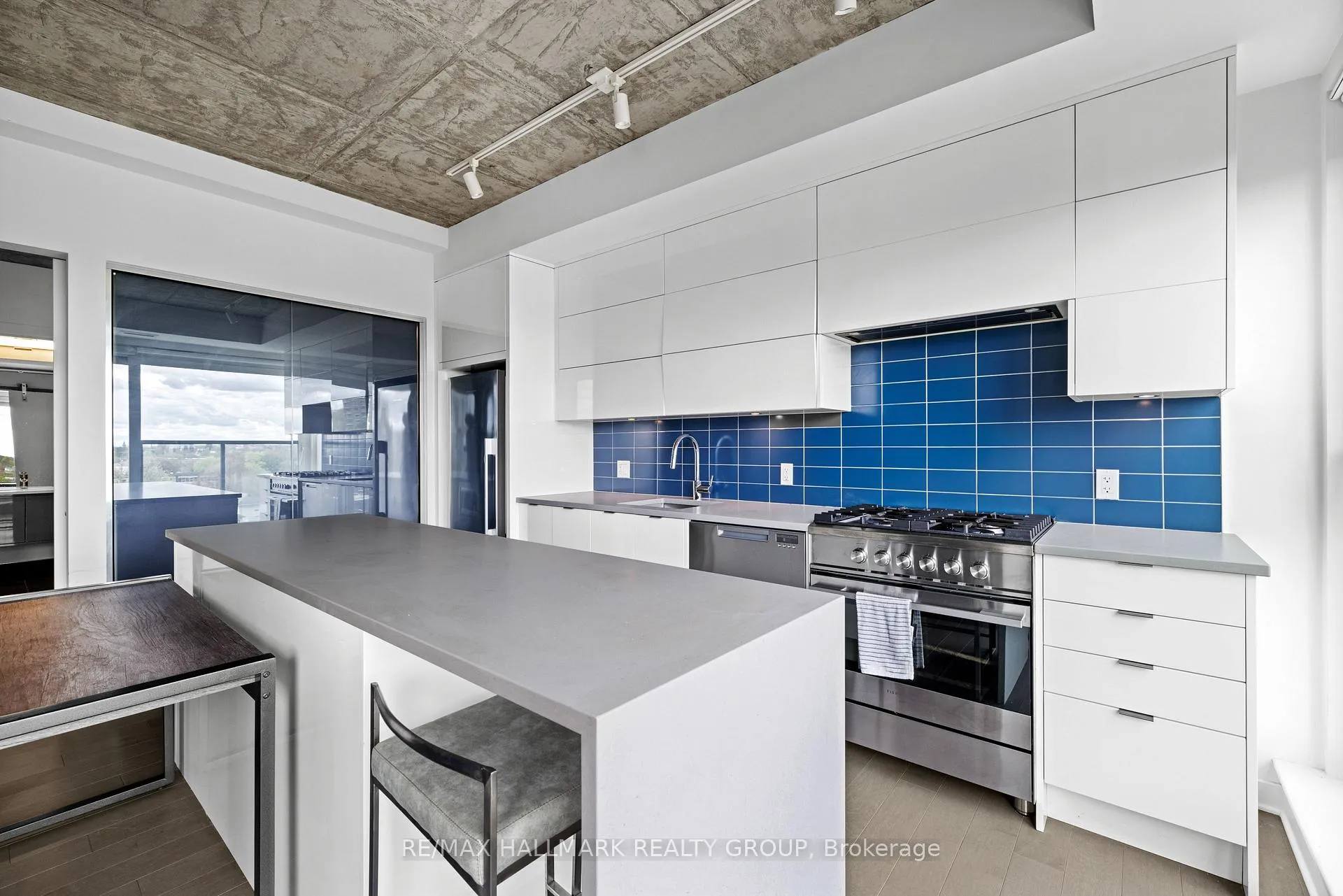 Photo 11 of Unit 607, 135 Barrette Street, Ottawa, Vanier — HOMEH