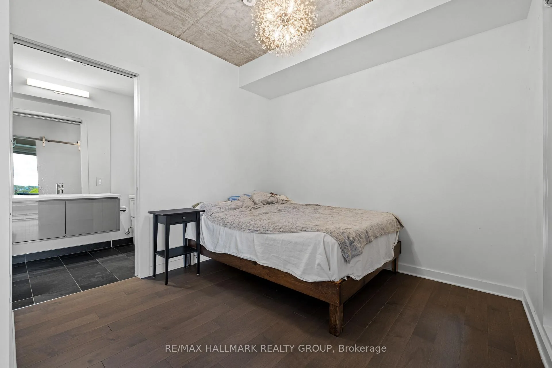 Photo 15 of Unit 607, 135 Barrette Street, Ottawa, Vanier — HOMEH