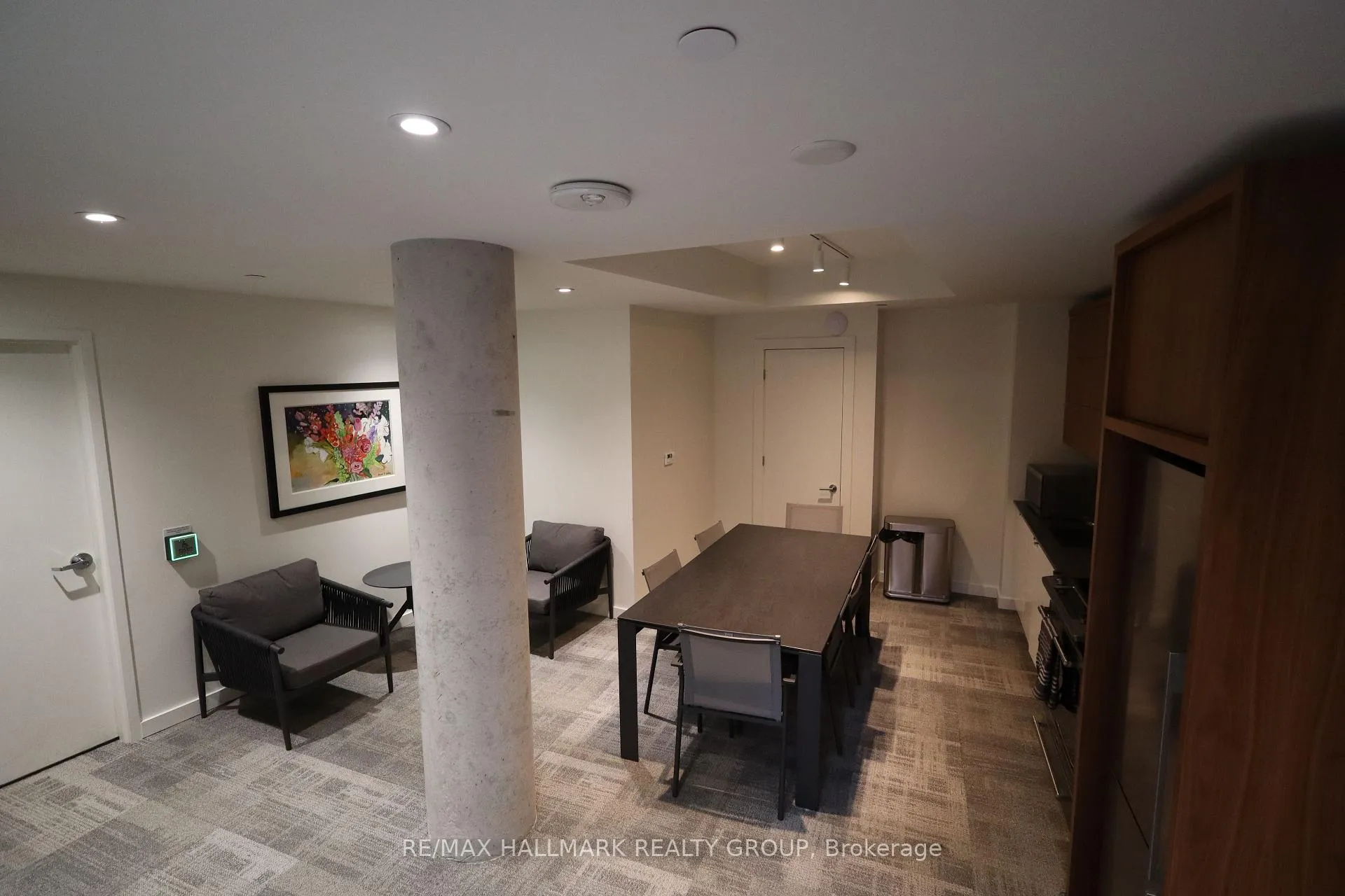 Photo 25 of Unit 607, 135 Barrette Street, Ottawa, Vanier — HOMEH