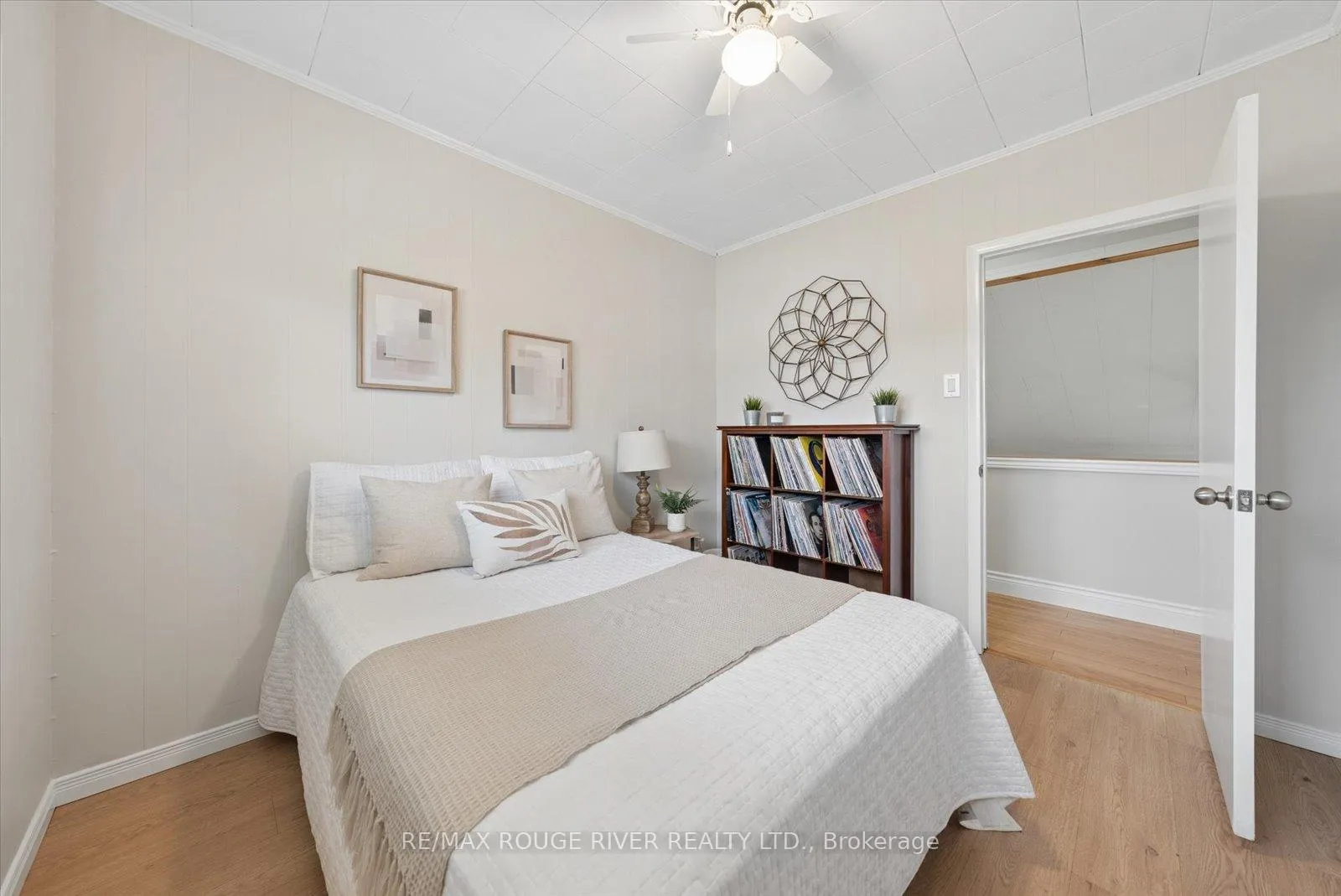 Photo 11 of 135 High Street, Clarington, Bowmanville — HOMEH