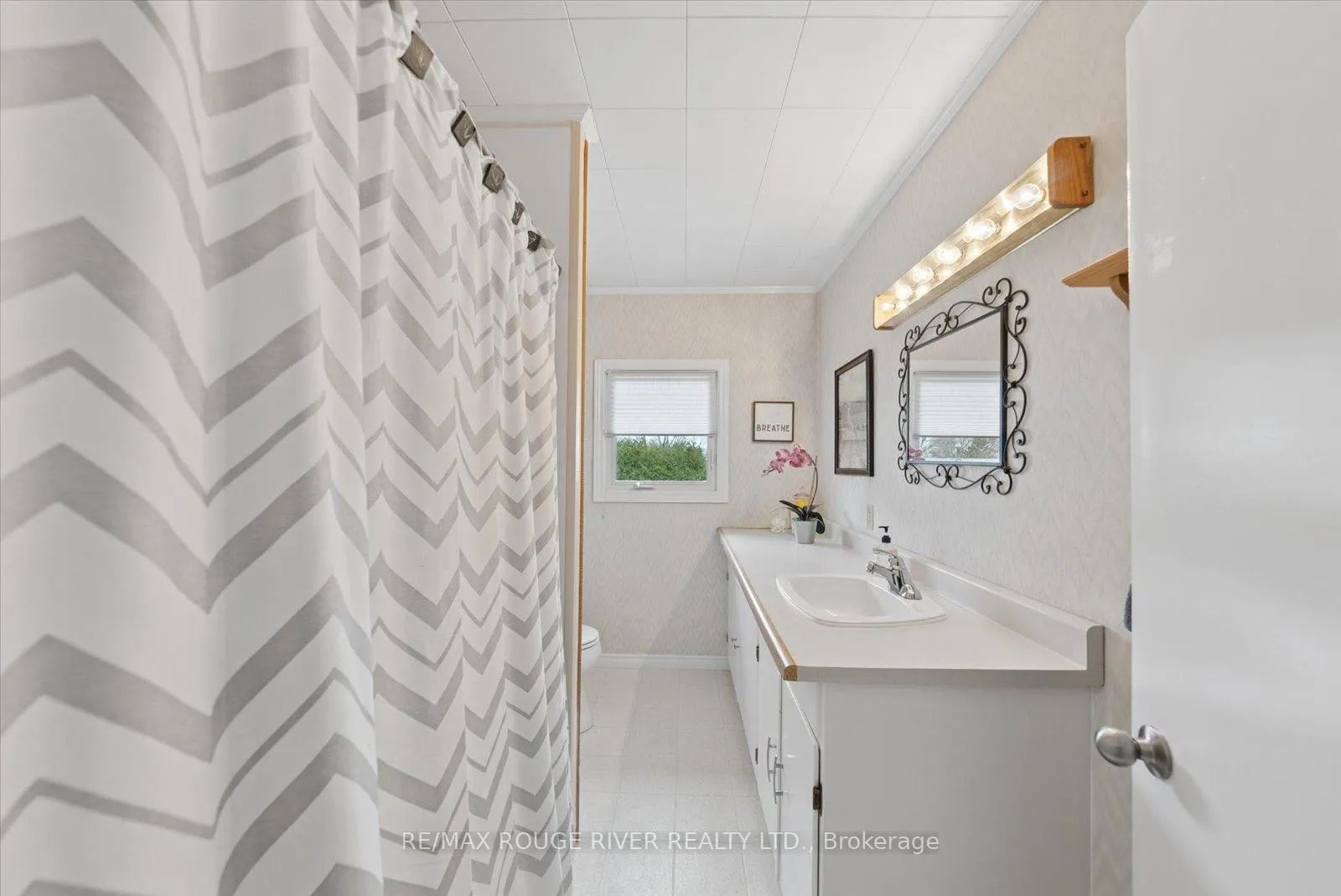 Photo 12 of 135 High Street, Clarington, Bowmanville — HOMEH