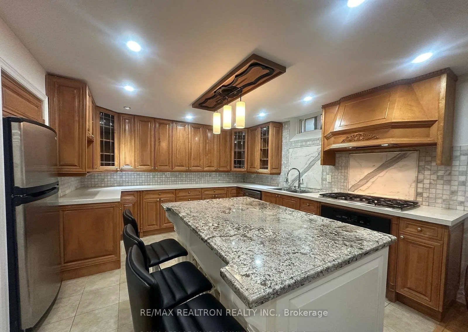 Photo 2 of Unit Bsmt, 20 Maple Forest Drive, Vaughan, Rural Vaughan — HOMEH