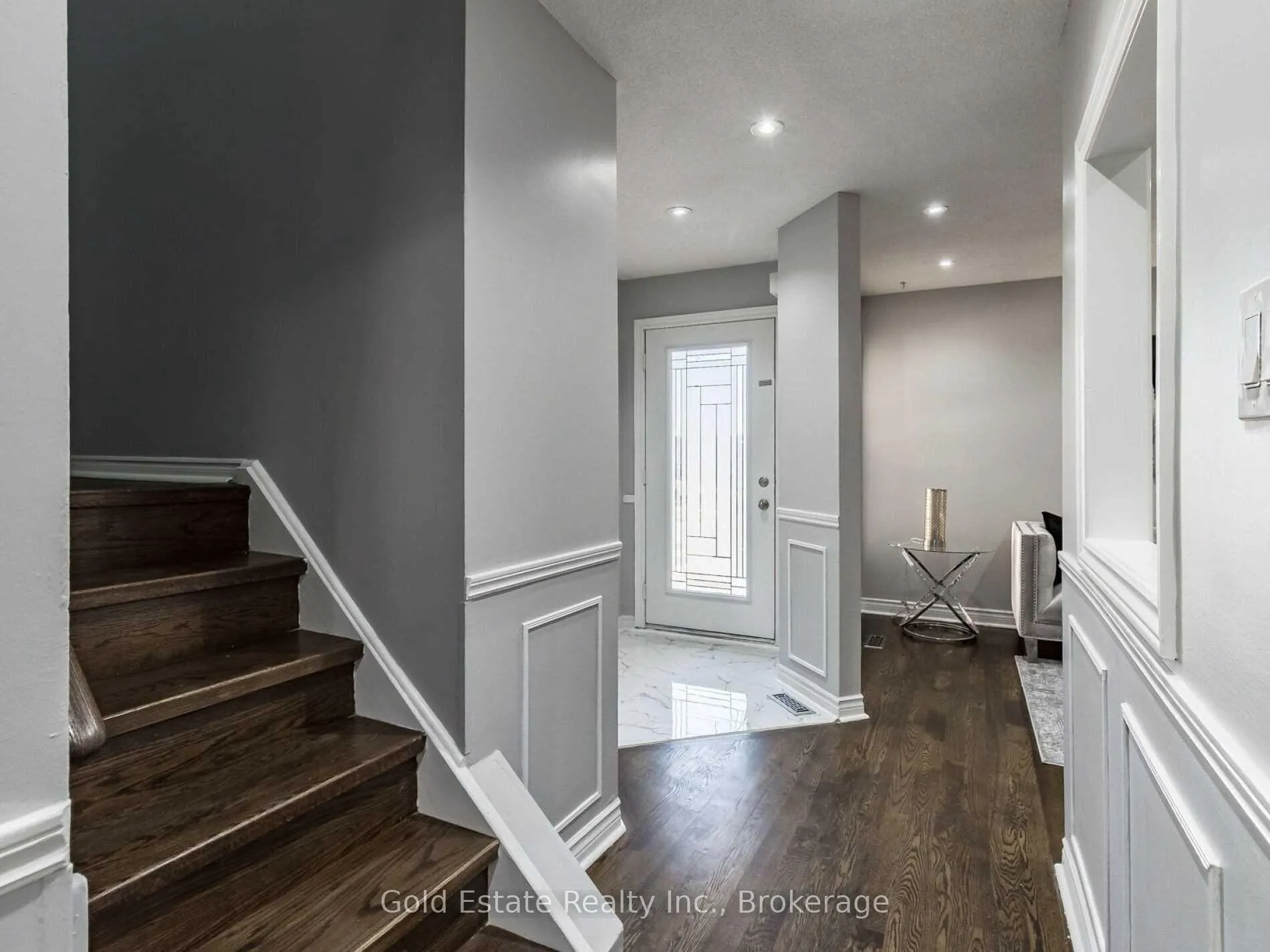 Photo 5 of Unit Upper, 25 Horsham Street, Brampton, Brampton West — HOMEH