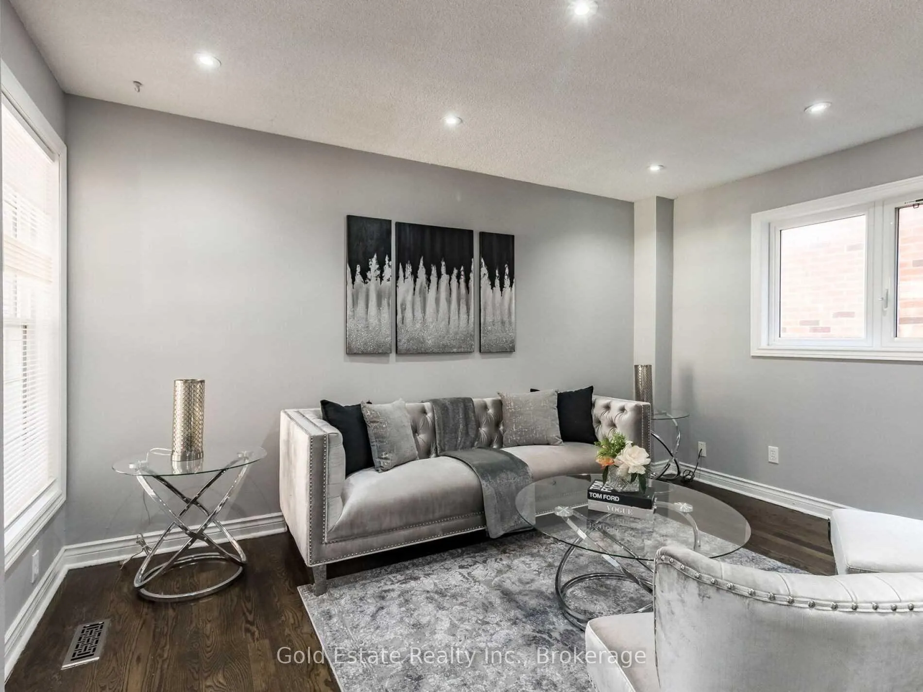 Photo 6 of Unit Upper, 25 Horsham Street, Brampton, Brampton West — HOMEH