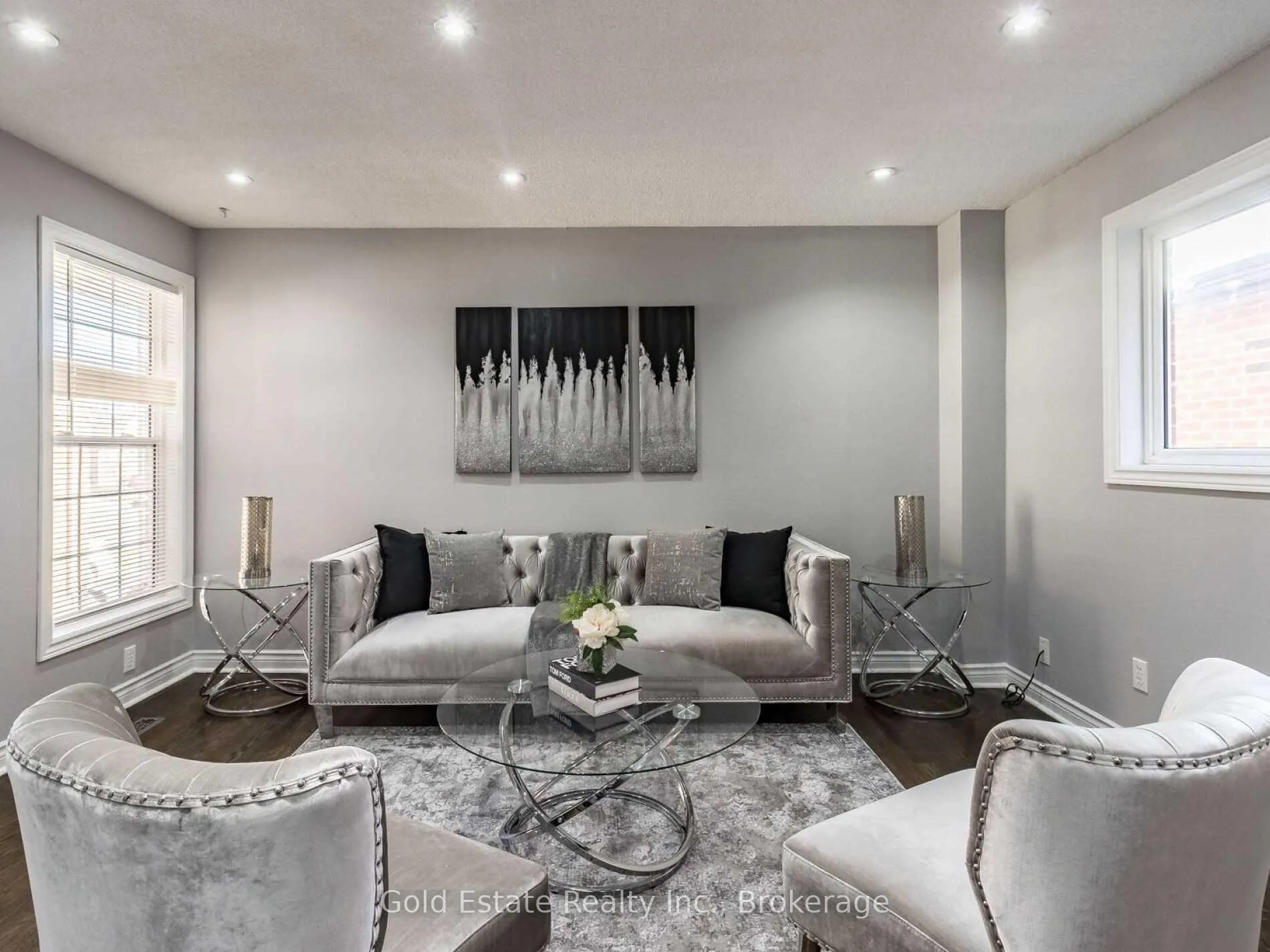 Photo 8 of Unit Upper, 25 Horsham Street, Brampton, Brampton West — HOMEH