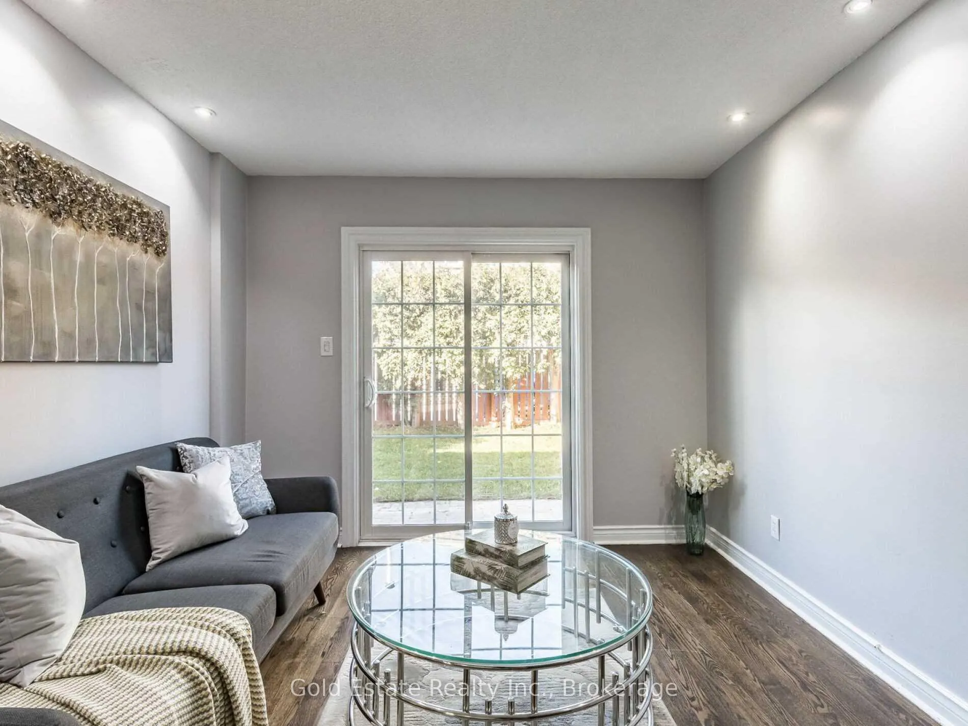 Photo 17 of Unit Upper, 25 Horsham Street, Brampton, Brampton West — HOMEH