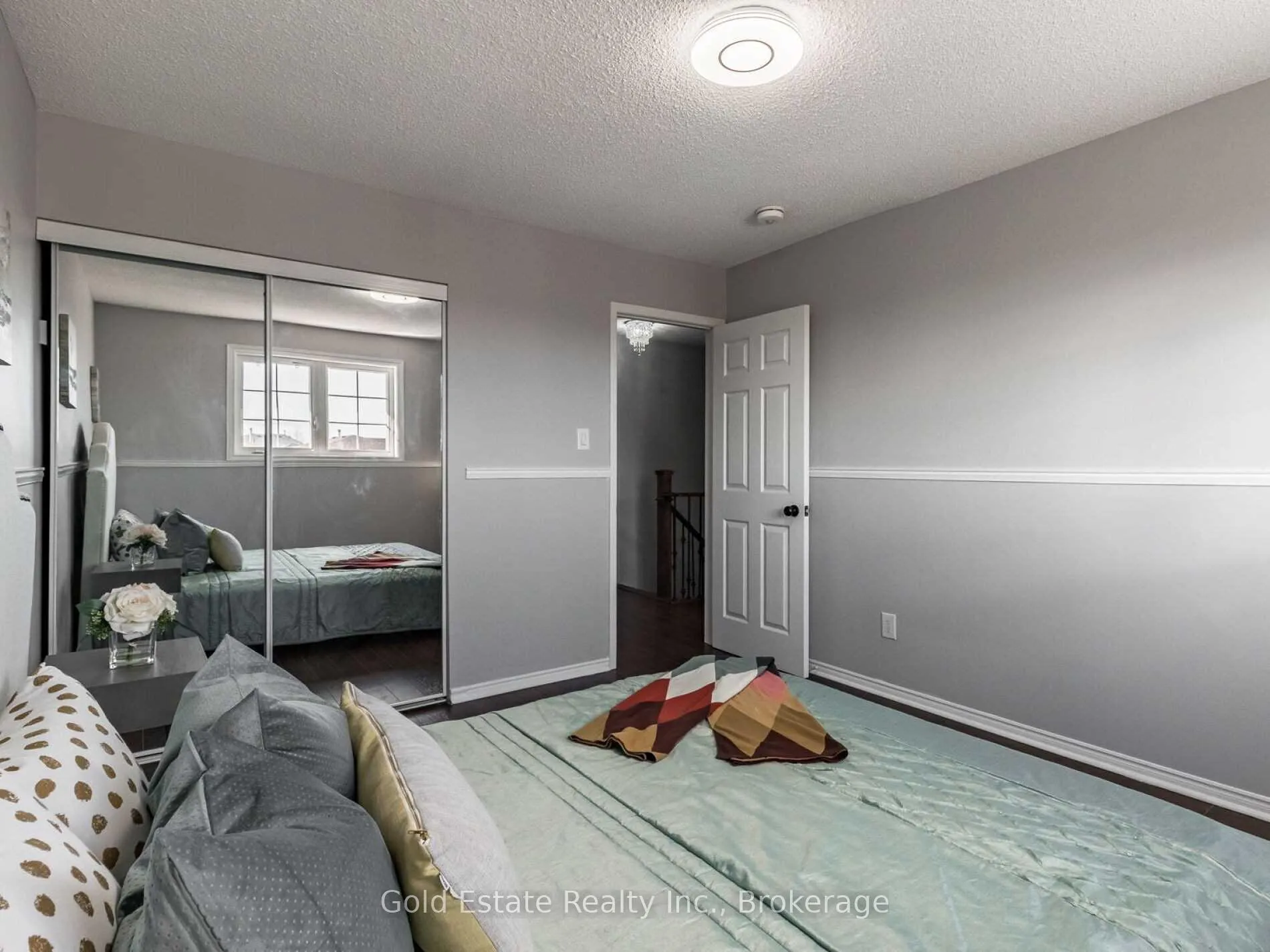 Photo 28 of Unit Upper, 25 Horsham Street, Brampton, Brampton West — HOMEH