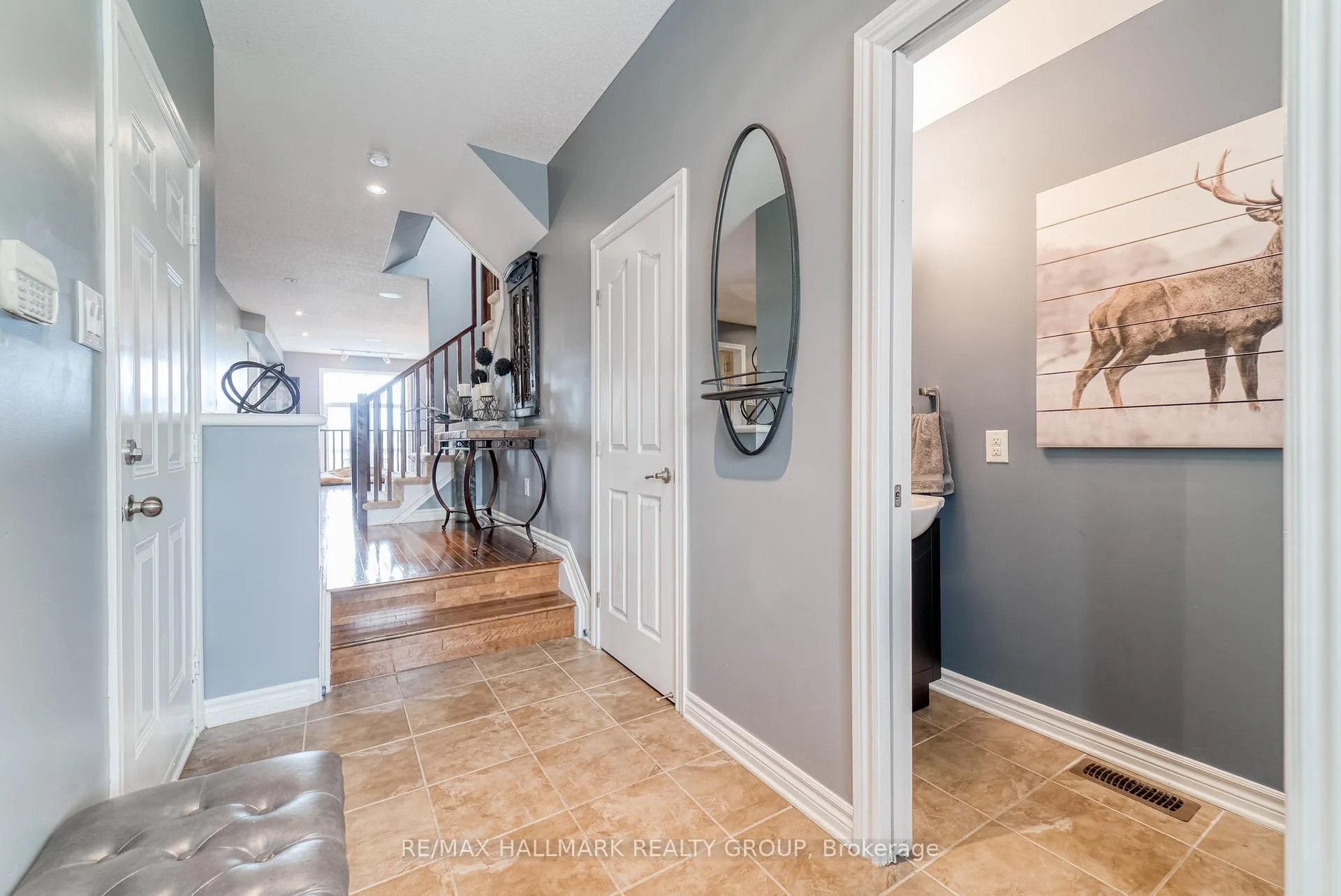 Photo 4 of 228 Eye Bright Crescent, Ottawa, Riverside South/Gloucester Glen — HOMEH