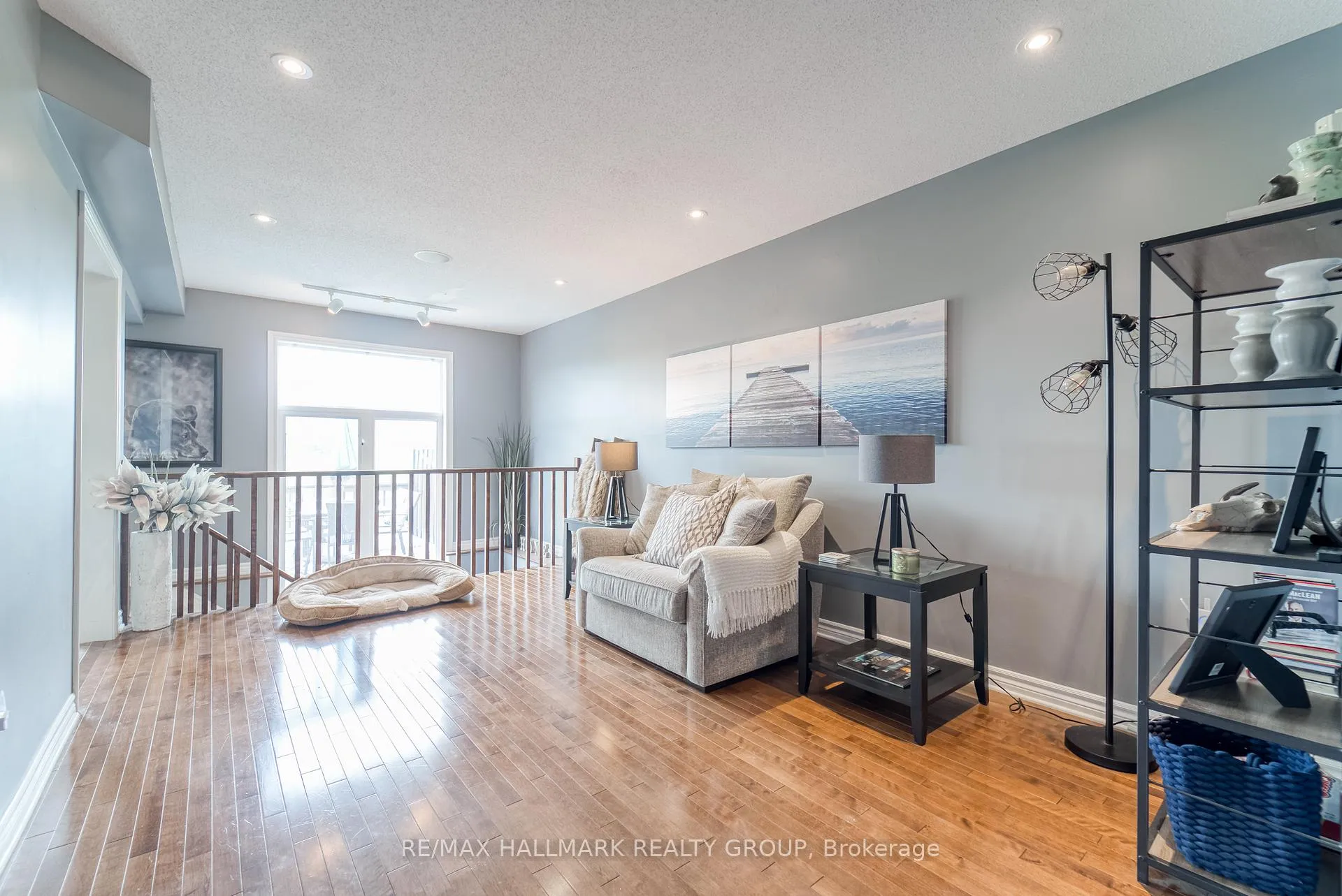 Photo 9 of 228 Eye Bright Crescent, Ottawa, Riverside South/Gloucester Glen — HOMEH