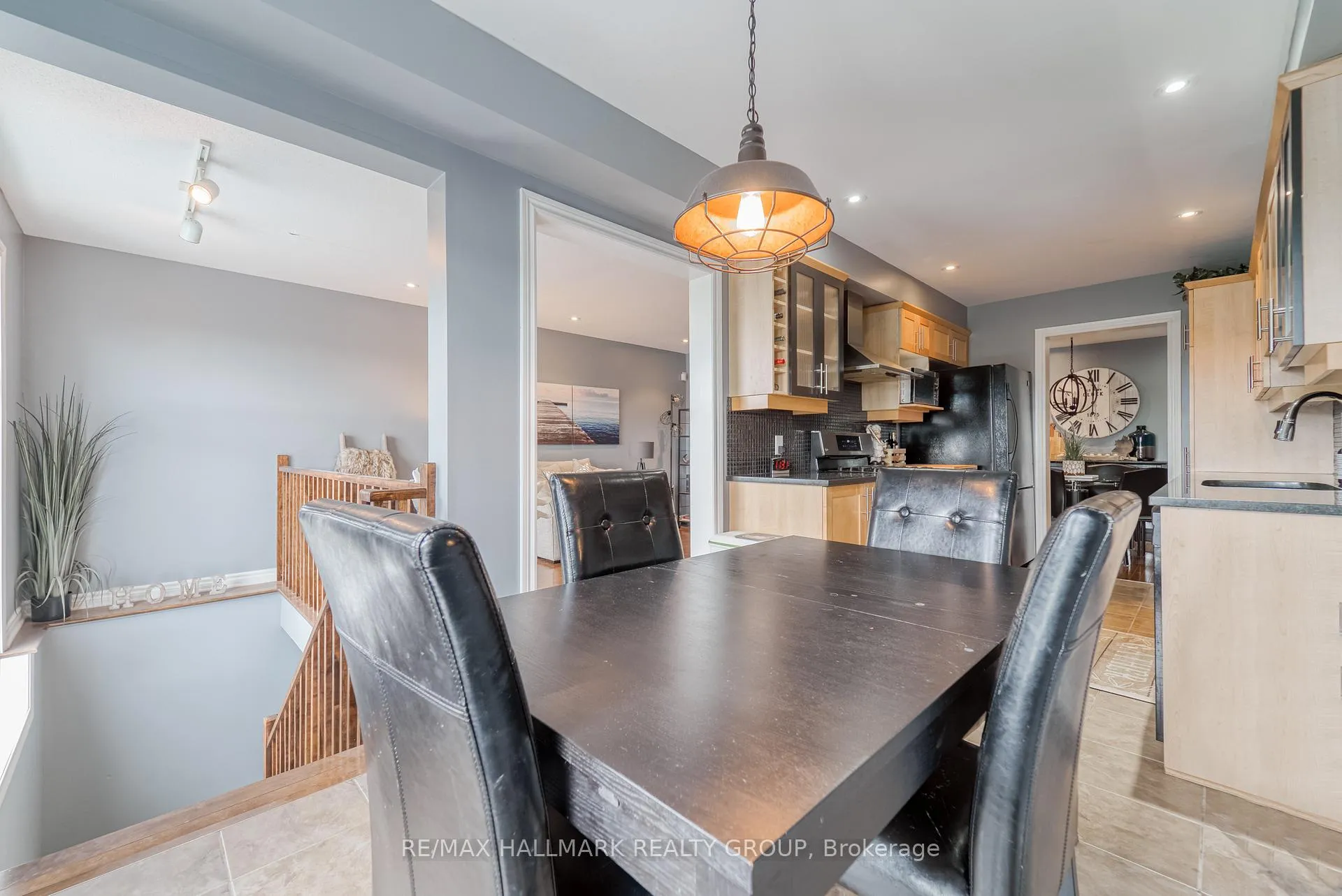 Photo 17 of 228 Eye Bright Crescent, Ottawa, Riverside South/Gloucester Glen — HOMEH