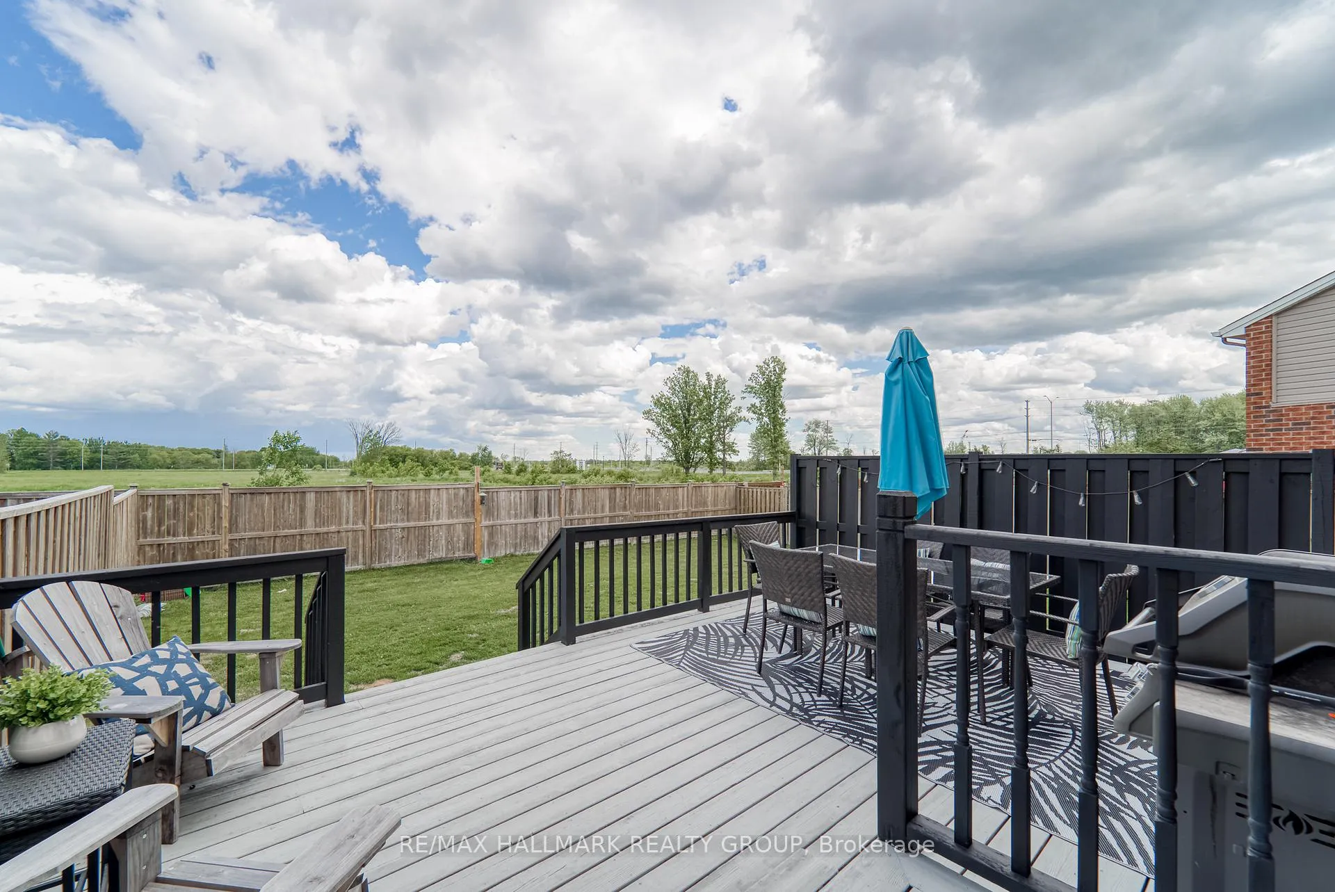 Photo 33 of 228 Eye Bright Crescent, Ottawa, Riverside South/Gloucester Glen — HOMEH