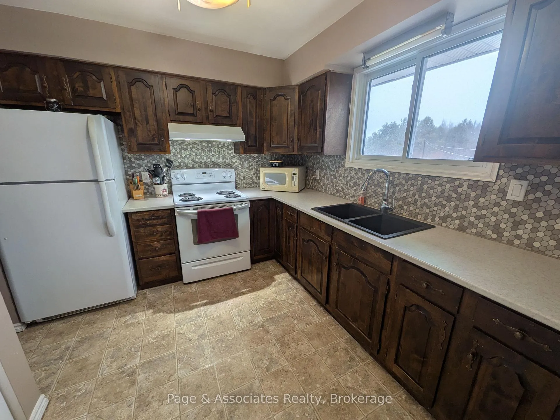 Photo 9 of 12051B Highway 17, West Nipissing, Sturgeon Falls — HOMEH
