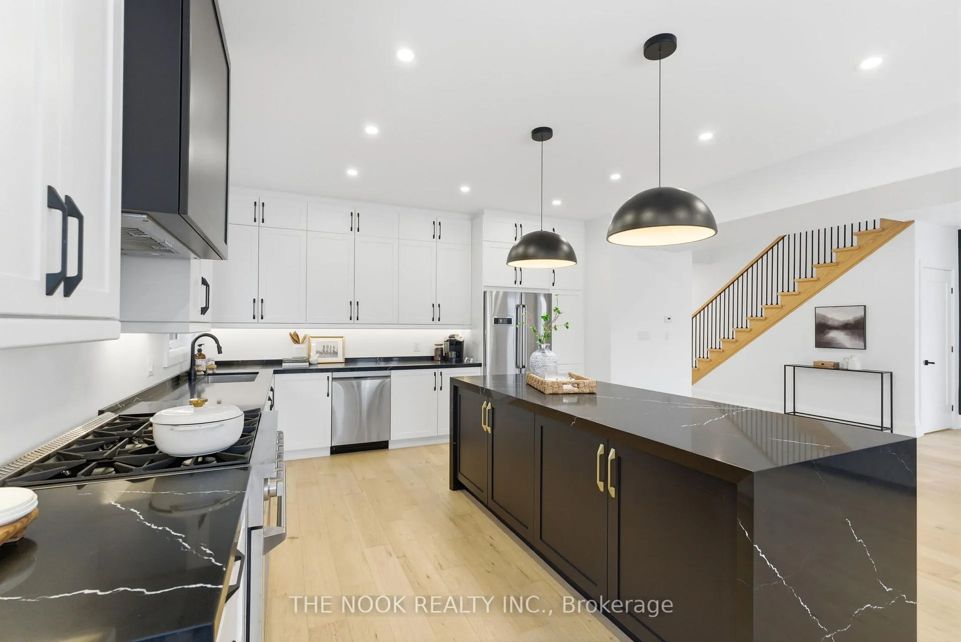 Photo 11 of 678 Otonabee Drive, Peterborough, Ashburnham Ward 4 — HOMEH