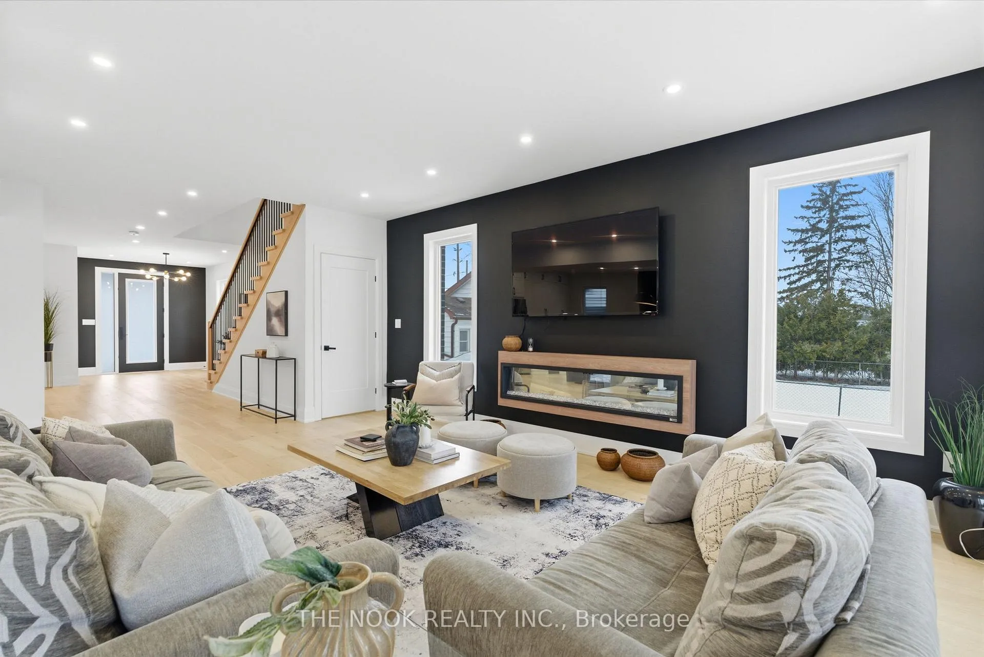Photo 20 of 678 Otonabee Drive, Peterborough, Ashburnham Ward 4 — HOMEH