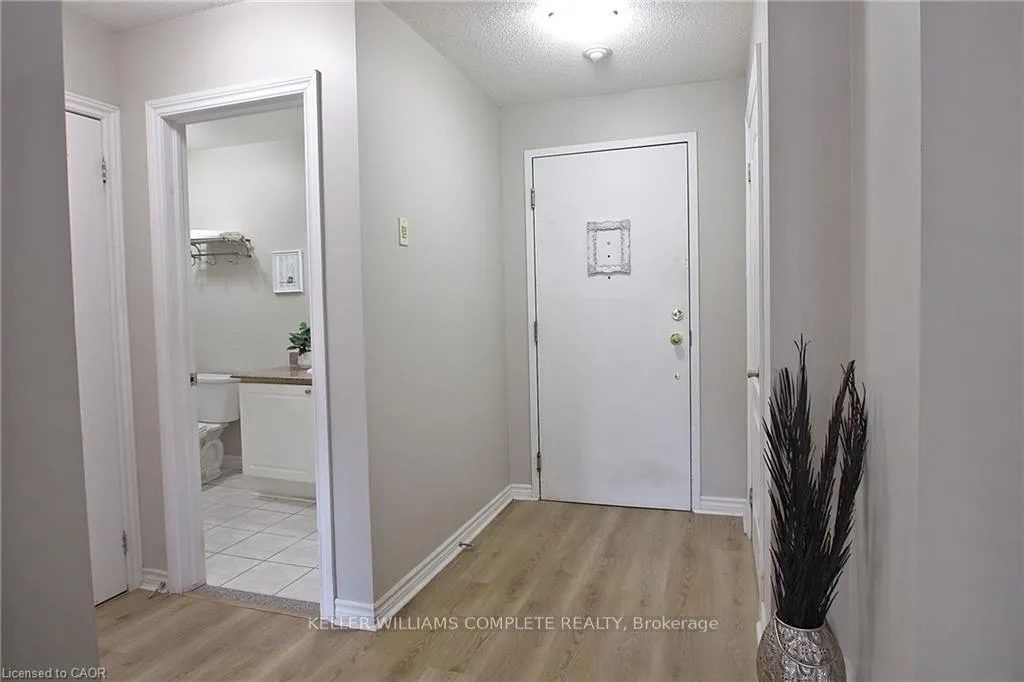 Photo 6 of Unit 309, 135 James Street, Hamilton, Dundurn — HOMEH