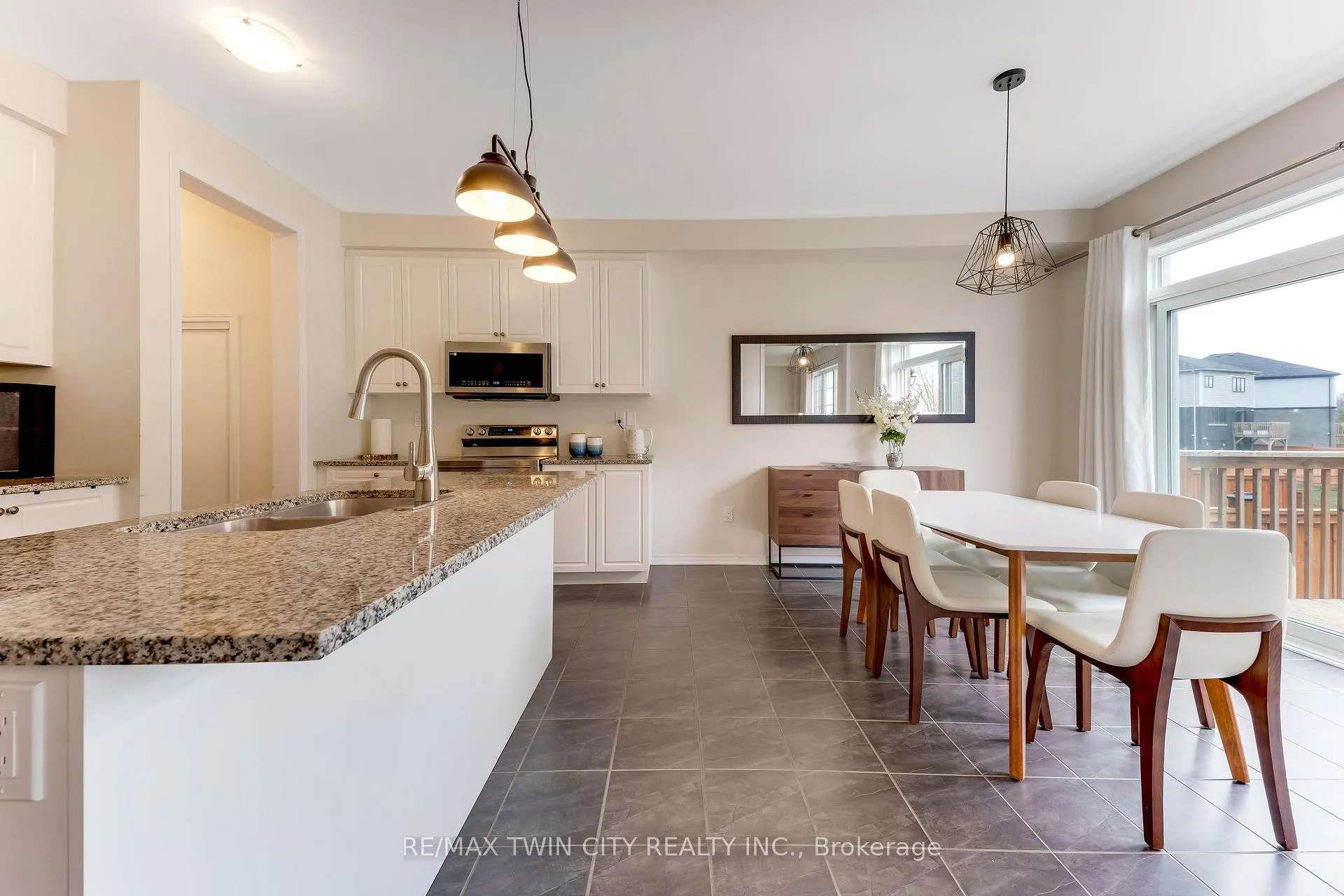 Photo 10 of 334 Dolman Street, Woolwich — HOMEH