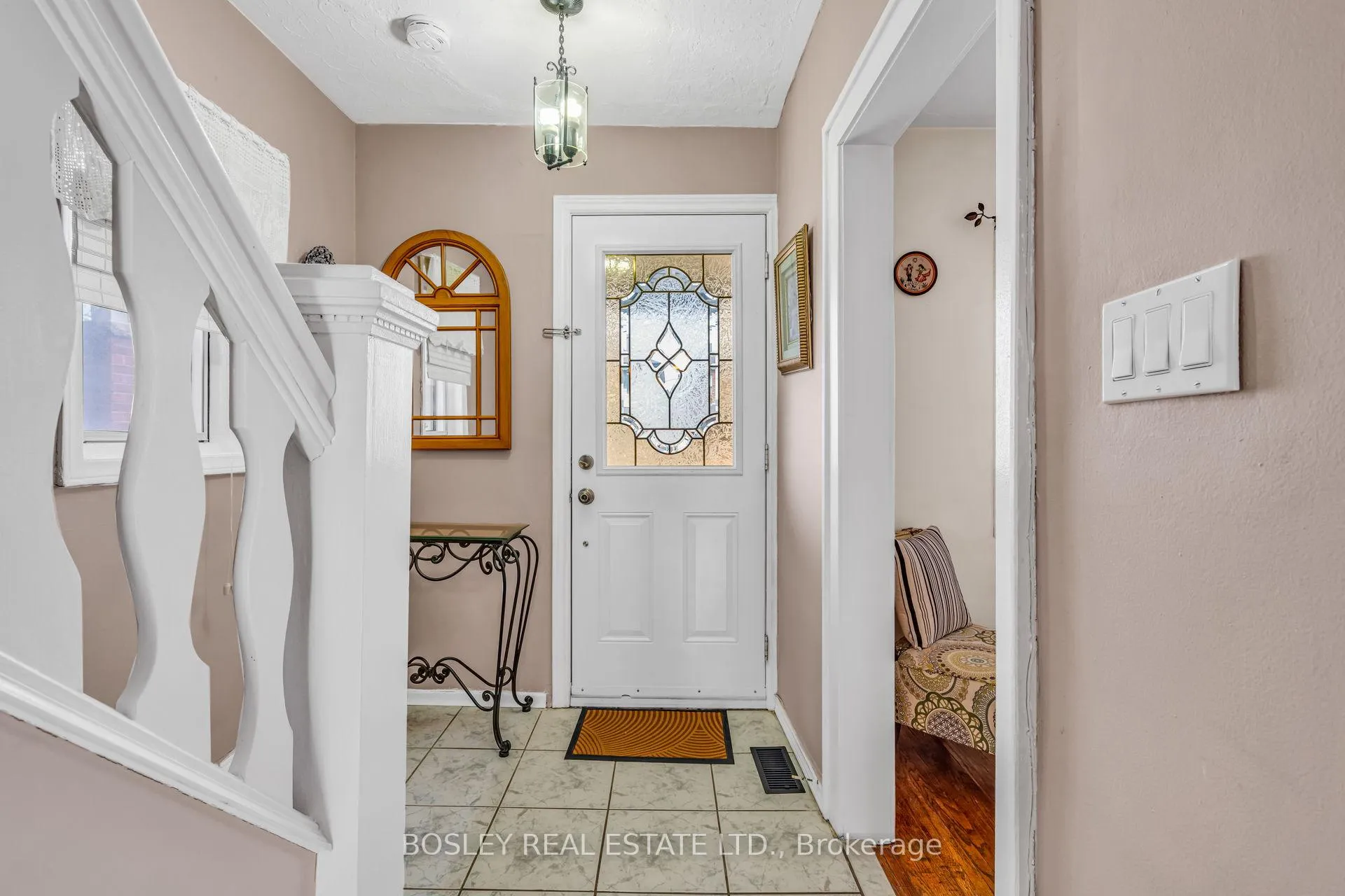 Photo 10 of 80 Roseneath Gardens, Toronto, Oakwood Village — HOMEH