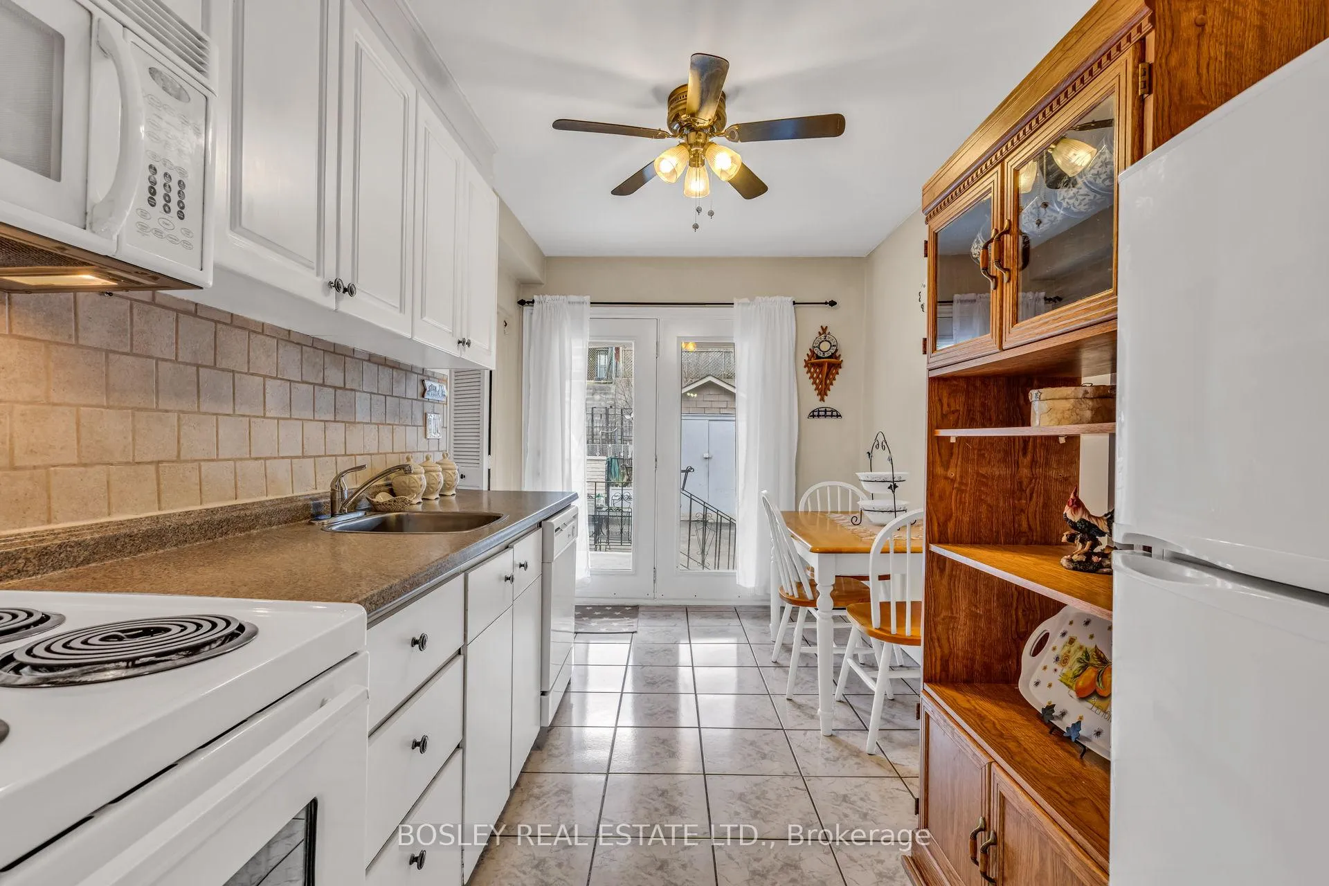 Photo 15 of 80 Roseneath Gardens, Toronto, Oakwood Village — HOMEH