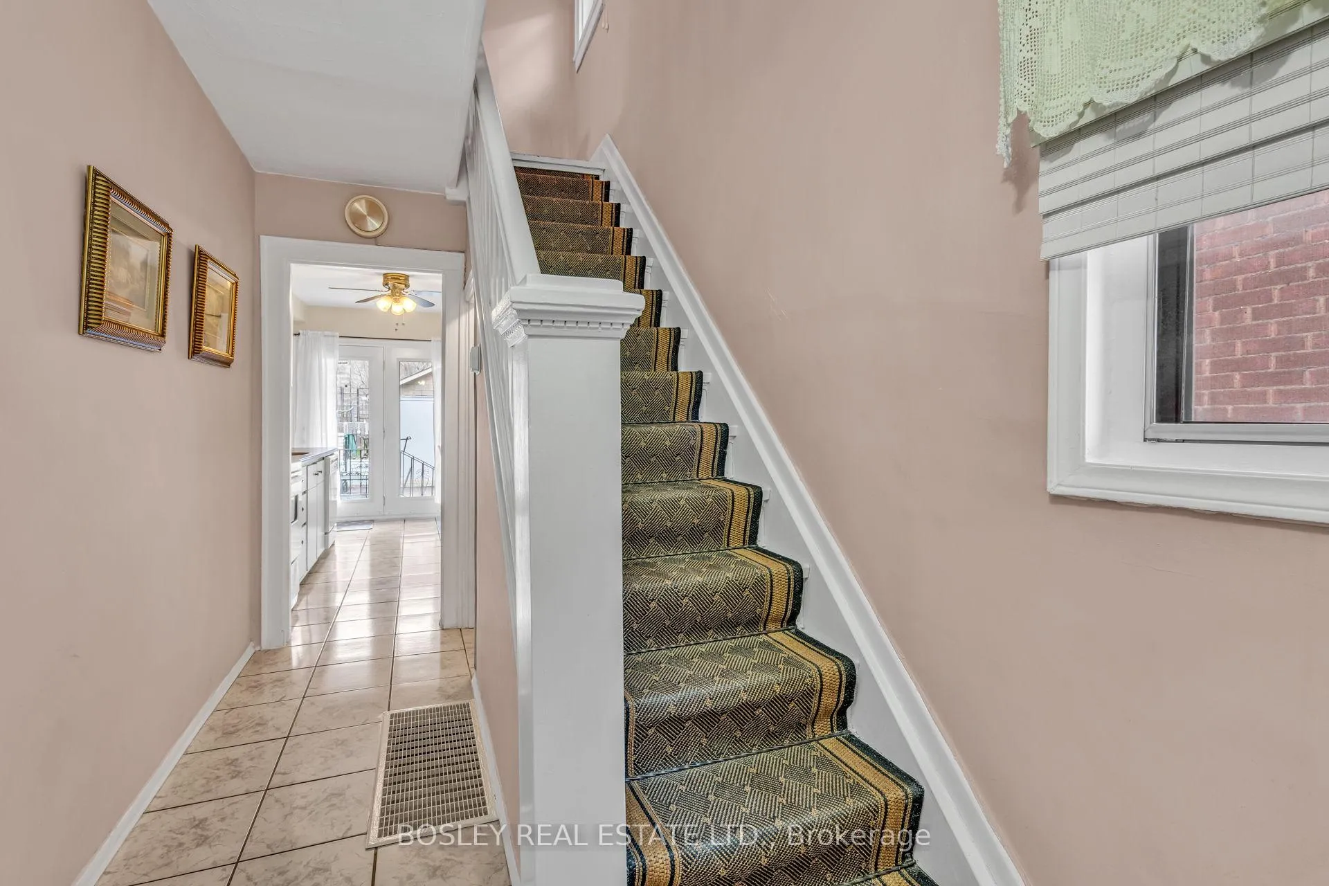 Photo 21 of 80 Roseneath Gardens, Toronto, Oakwood Village — HOMEH