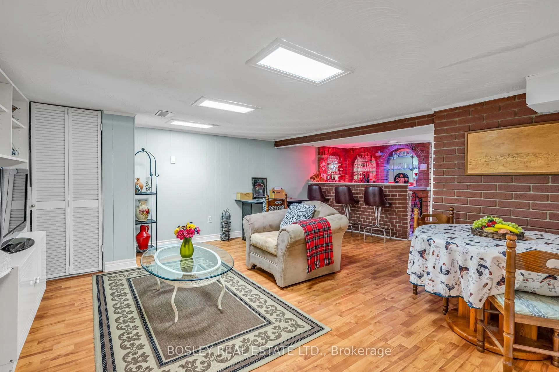 Photo 33 of 80 Roseneath Gardens, Toronto, Oakwood Village — HOMEH