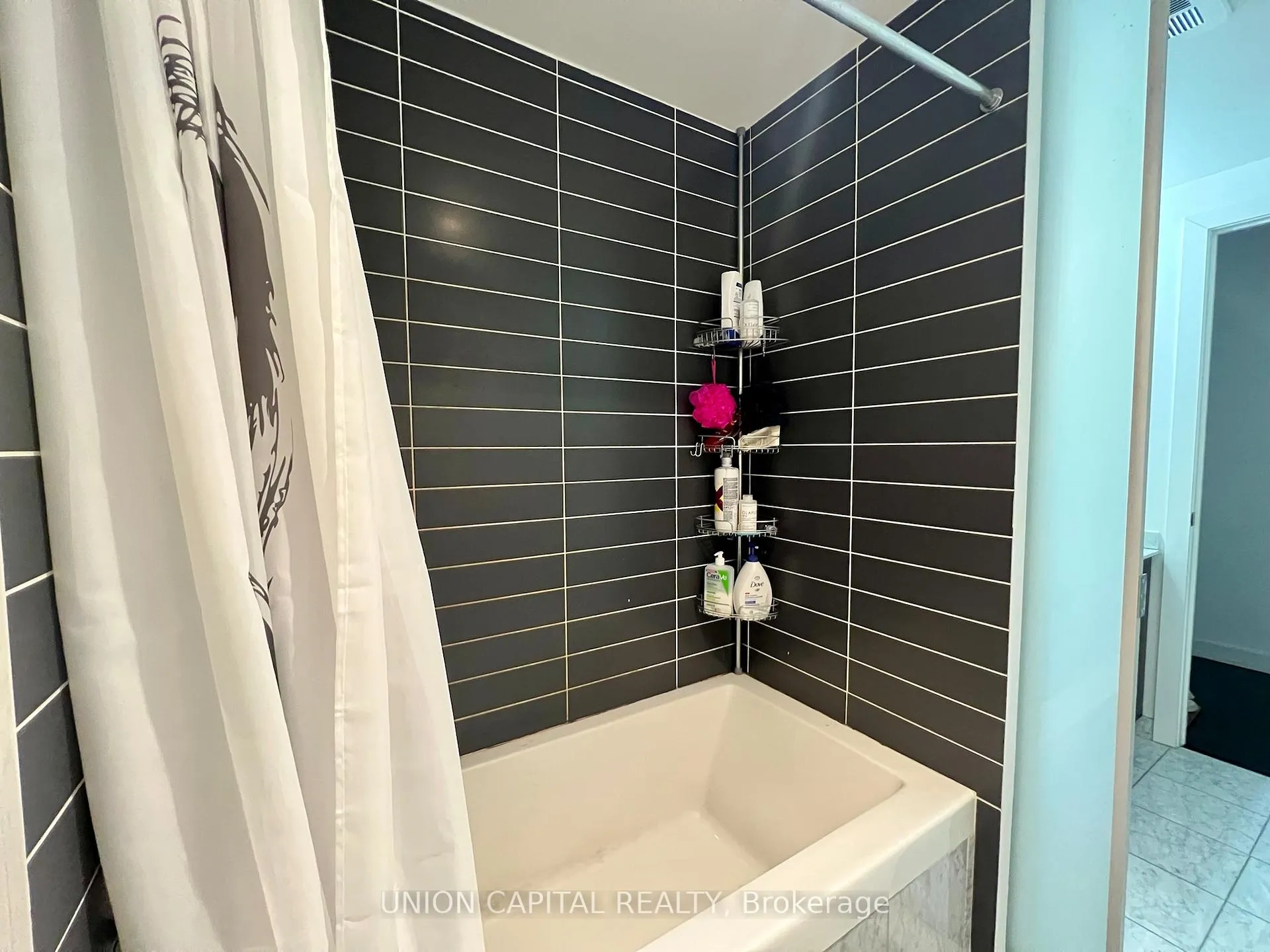 Photo 10 of Unit 2807, 33 Charles Street E, Toronto, Church-Yonge Corridor — HOMEH