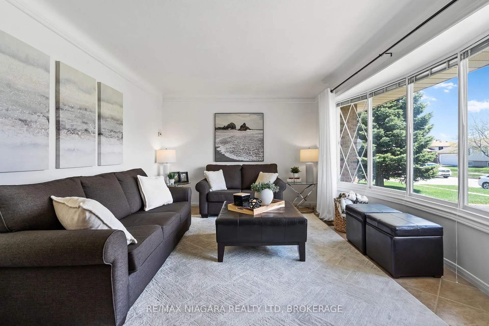 Photo 9 of 7161 Casey Street, Niagara Falls, Casey — HOMEH