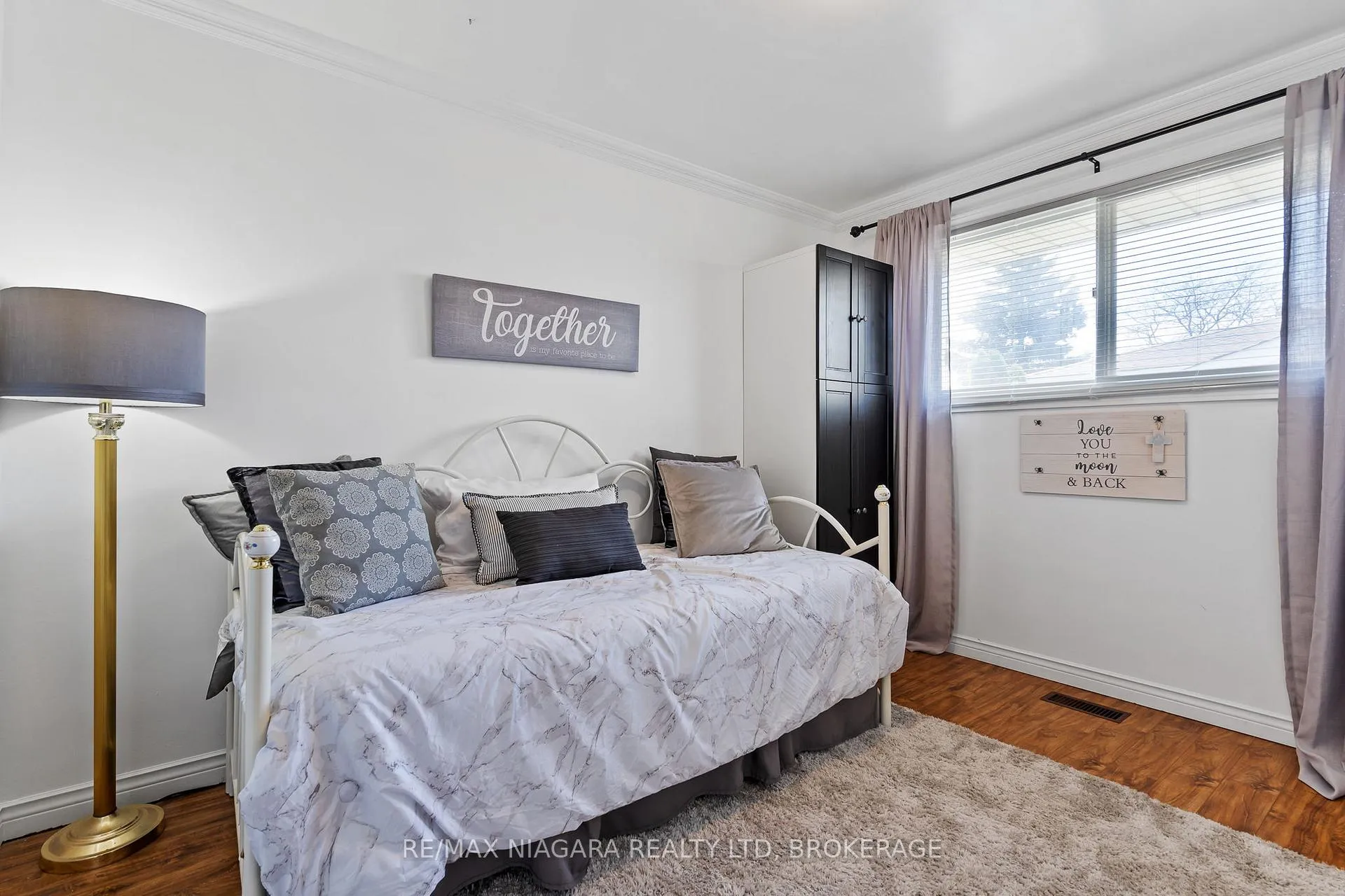 Photo 17 of 7161 Casey Street, Niagara Falls, Casey — HOMEH