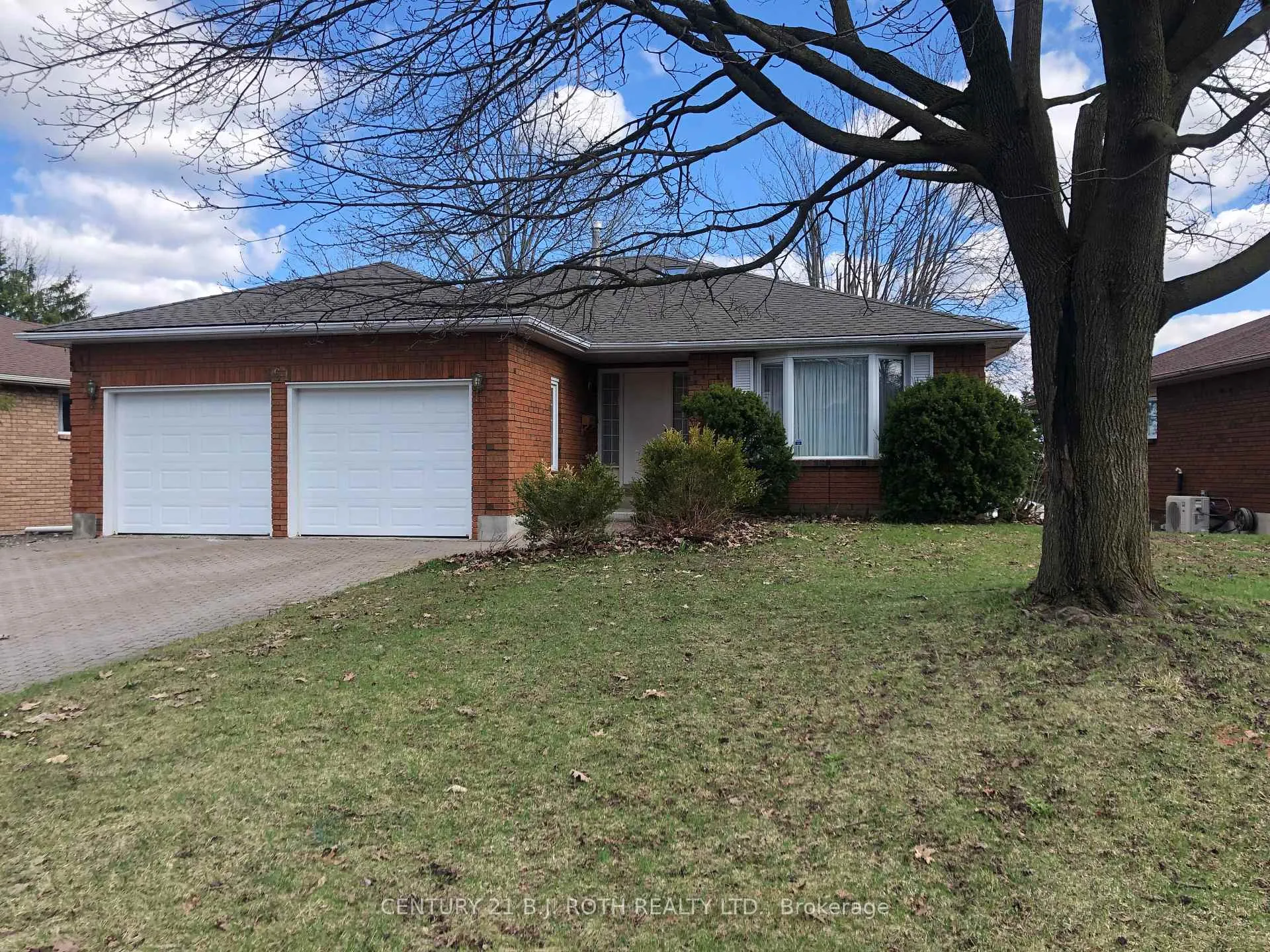Photo 1 of 161 Shirley Avenue, Barrie, Letitia Heights — HOMEH
