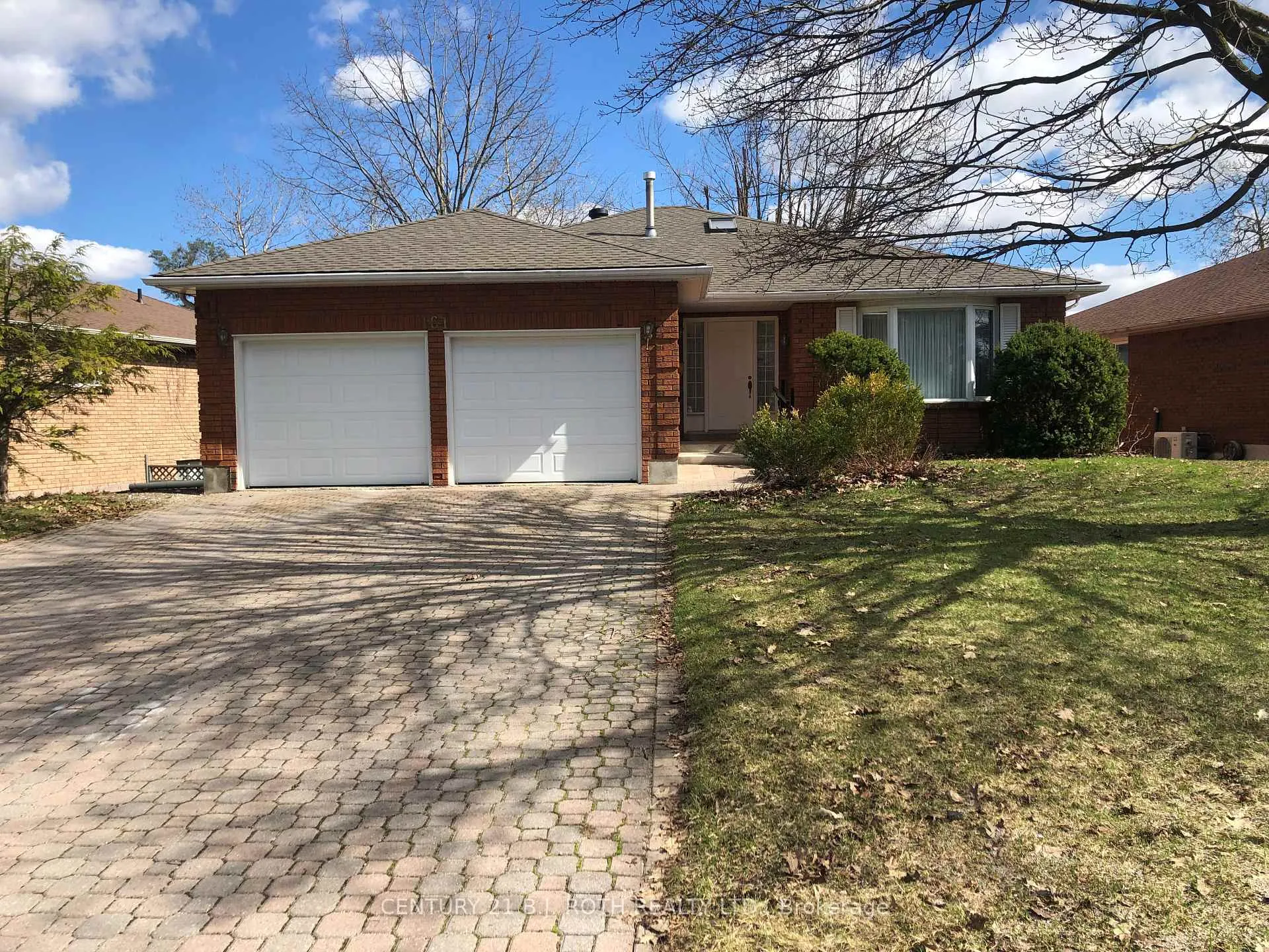 Photo 2 of 161 Shirley Avenue, Barrie, Letitia Heights — HOMEH