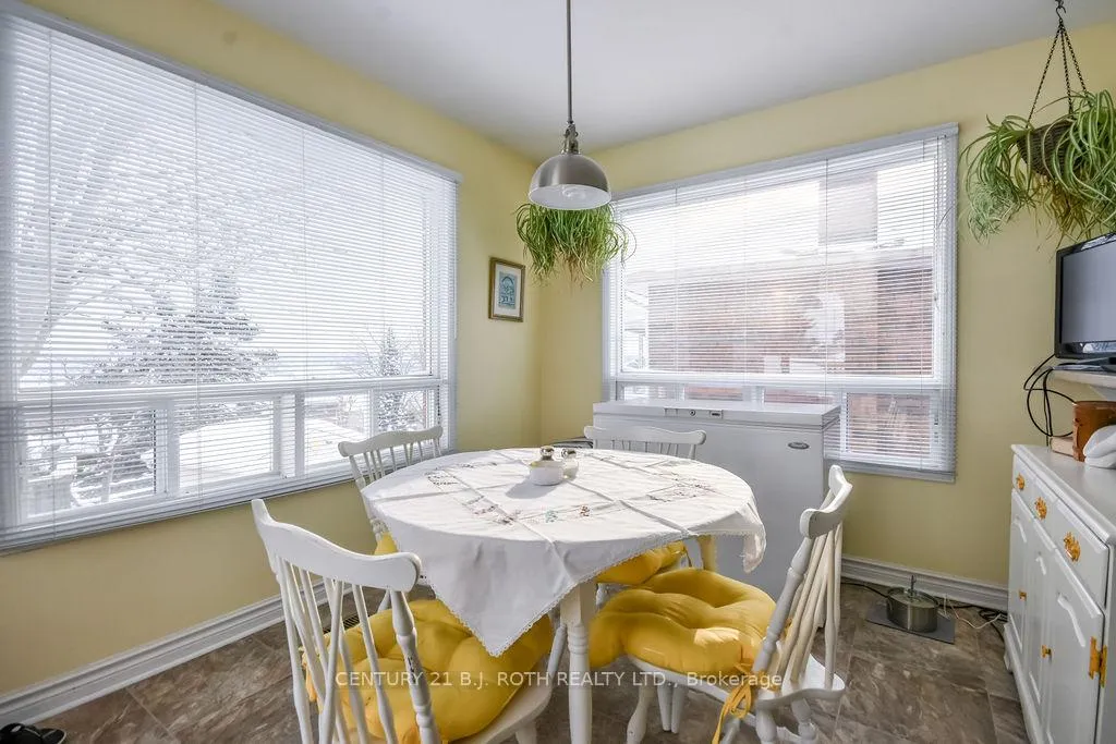 Photo 9 of 161 Shirley Avenue, Barrie, Letitia Heights — HOMEH