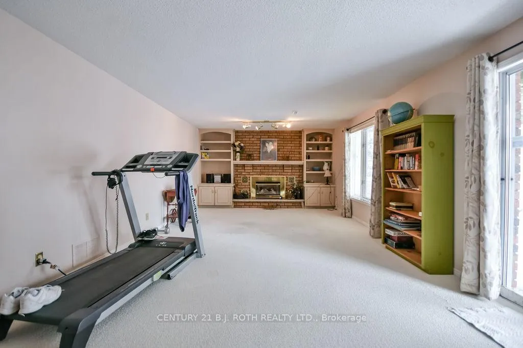 Photo 15 of 161 Shirley Avenue, Barrie, Letitia Heights — HOMEH