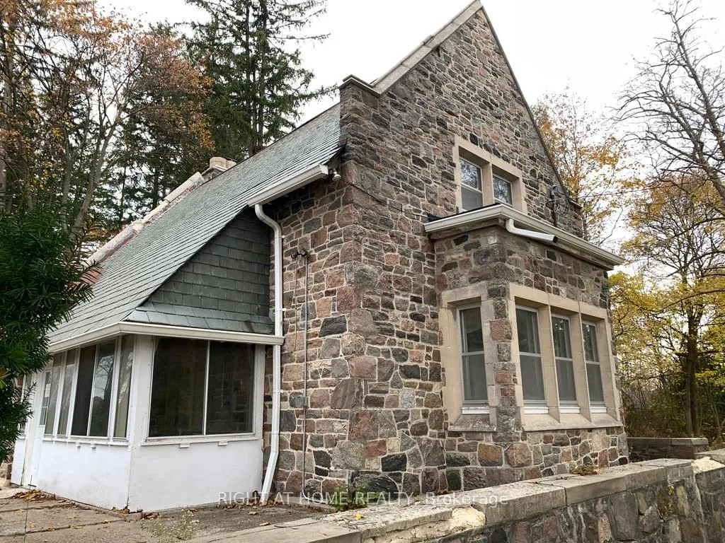 Photo 3 of 13760 Keele Street, King, Rural King — HOMEH